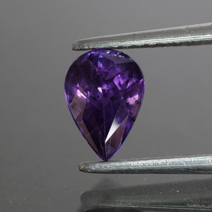 Sapphire | natural, deep purple, pear cut 7x5mm*, VS 0.9ct - Eden Garden Jewelry™