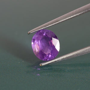Sapphire opalescent | natural, pinkish purple, oval cut 6.6x5.8 mm, 1.1ct - Eden Garden Jewelry™