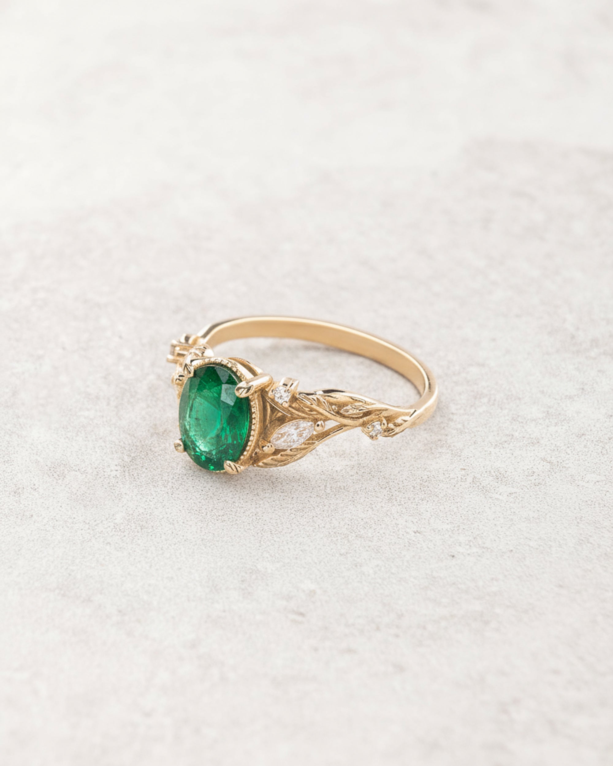 Natural emerald and diamonds engagement ring / Patricia - Eden Garden Jewelry™