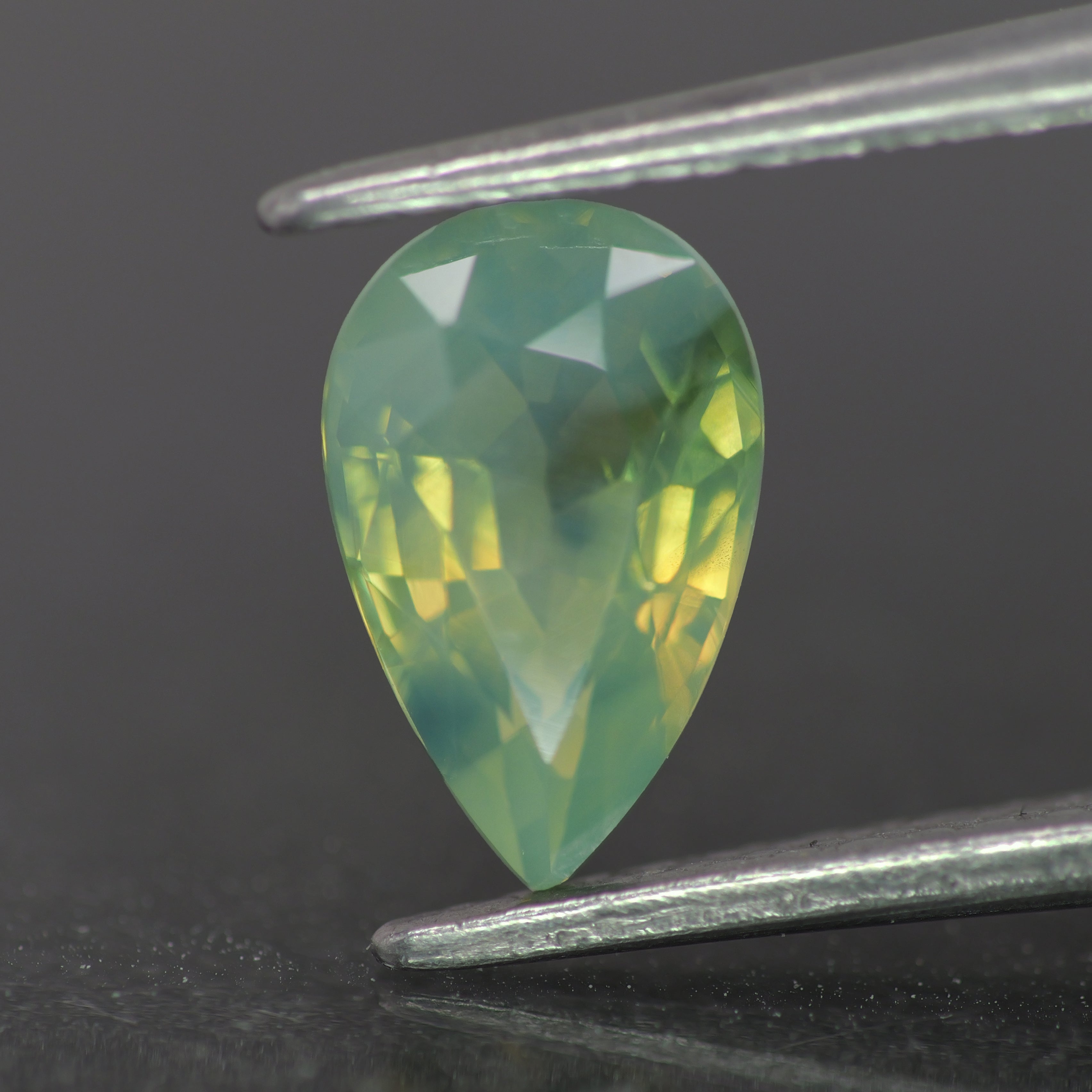 Opalescent Sapphire | natural, yellowish green color, pear-cut, *8x5mm, 1.2ct - Eden Garden Jewelry™