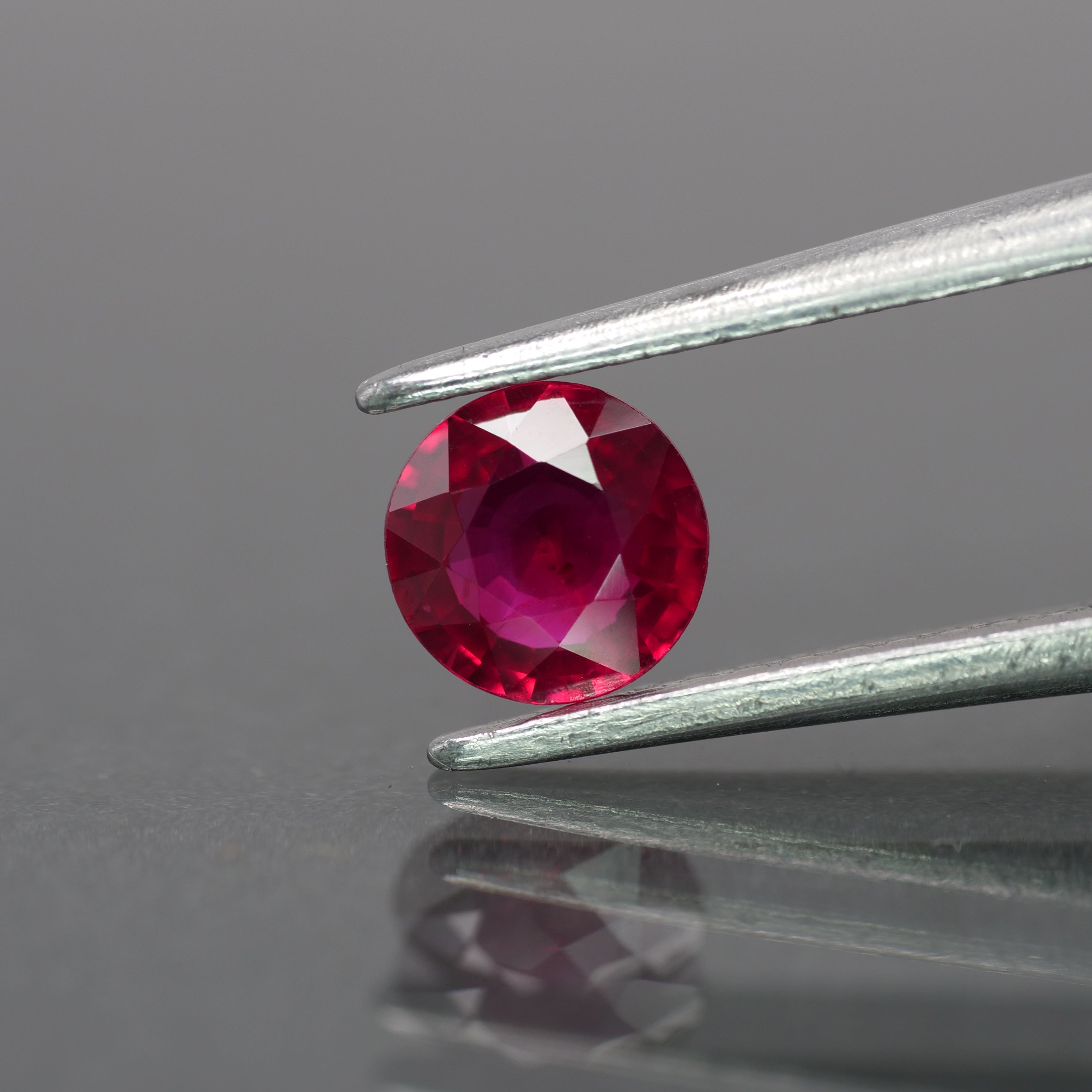 Ruby | natural, red color, round-cut, 5mm, *0.5ct - Eden Garden Jewelry™