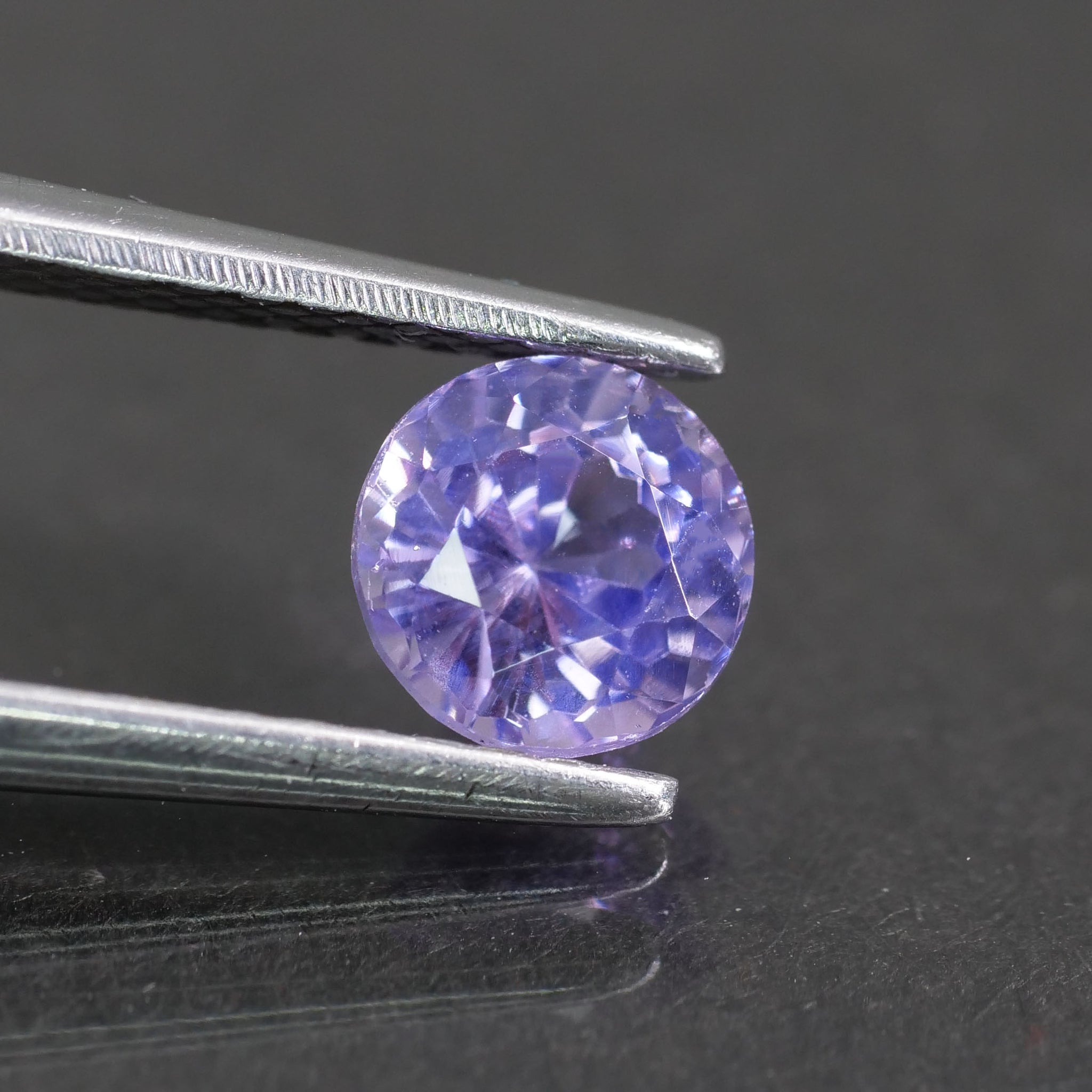 Sapphire | natural, lilac lavender, round cut 5 mm, 0.65 ct - Eden Garden Jewelry™