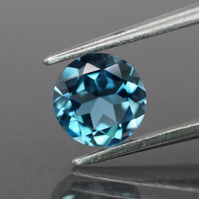 Topaz | natural, London blue color, round-cut, 6.5mm, 1ct - Eden Garden Jewelry™