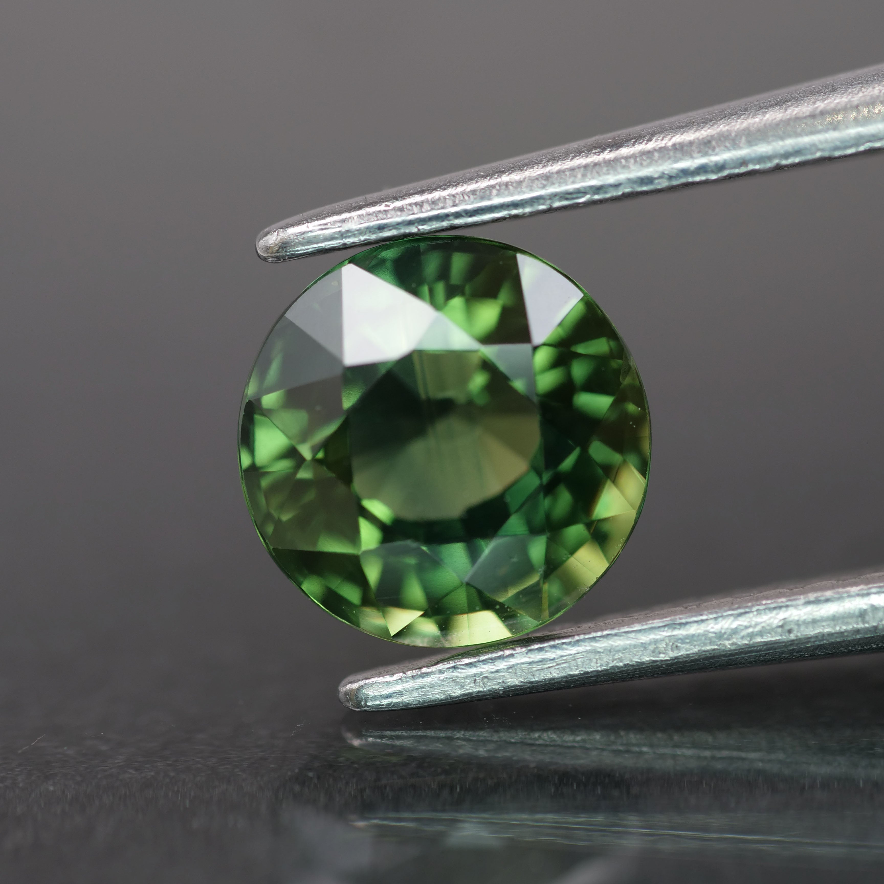 Sapphire | natural, green color, round-cut, *6.5mm, 1.4ct - Eden Garden Jewelry™