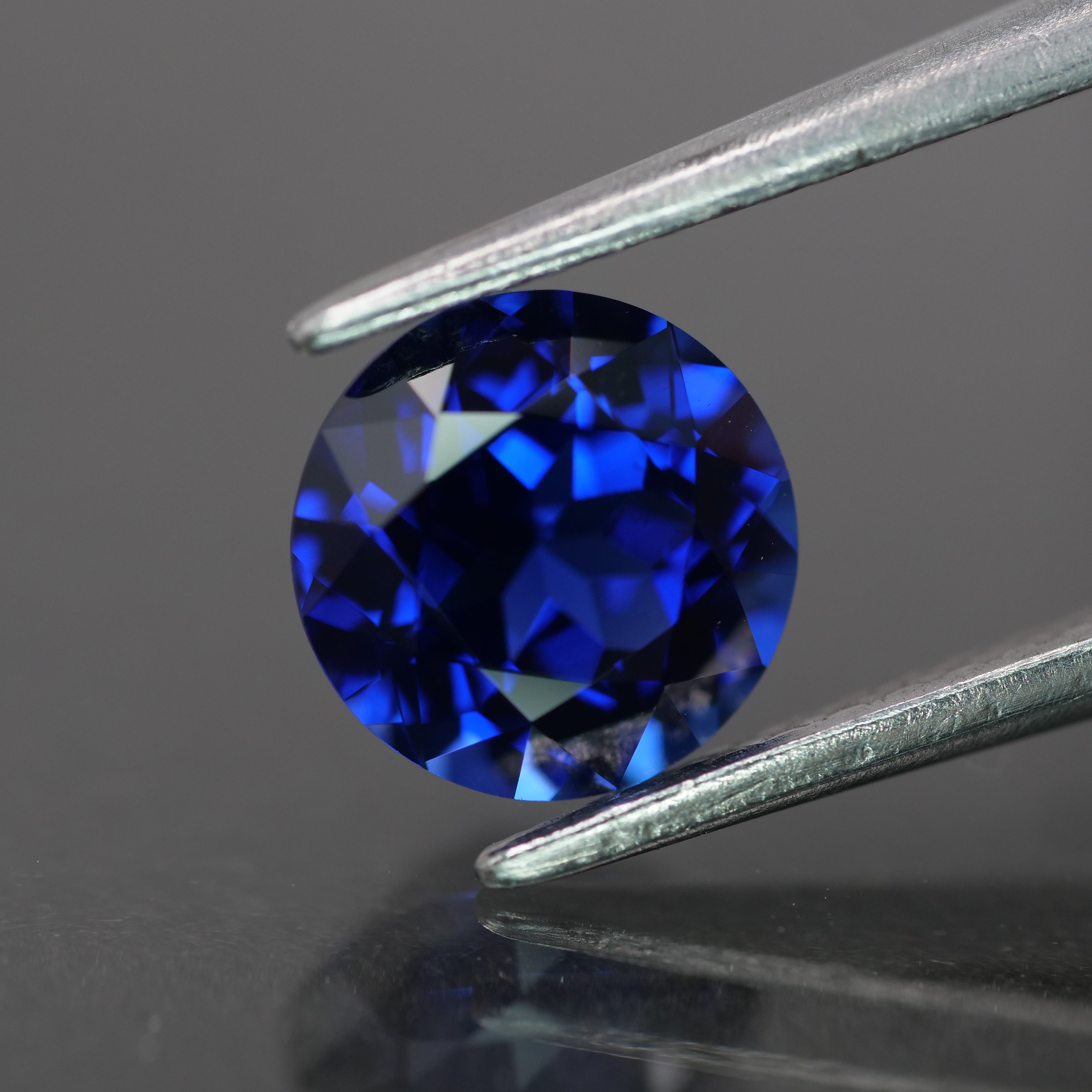 Sapphire | Royal Blue color, lab-grown, round-cut, 6.5mm, 1.5ct - Eden Garden Jewelry™