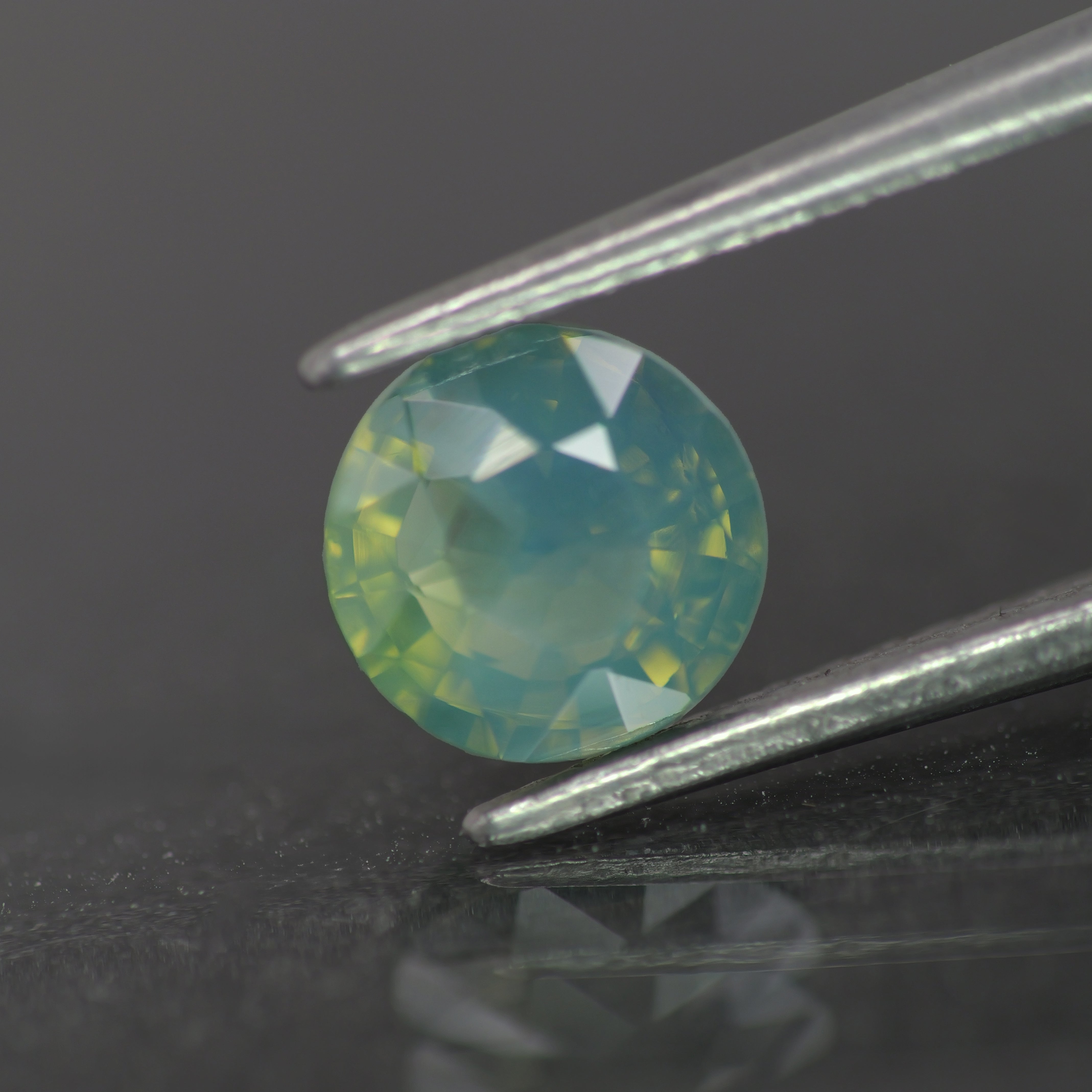 Opalescent Sapphire | natural, multicolor: blue, green & yellow, round-cut, 6mm, *1.1ct, Madagascar - Eden Garden Jewelry™