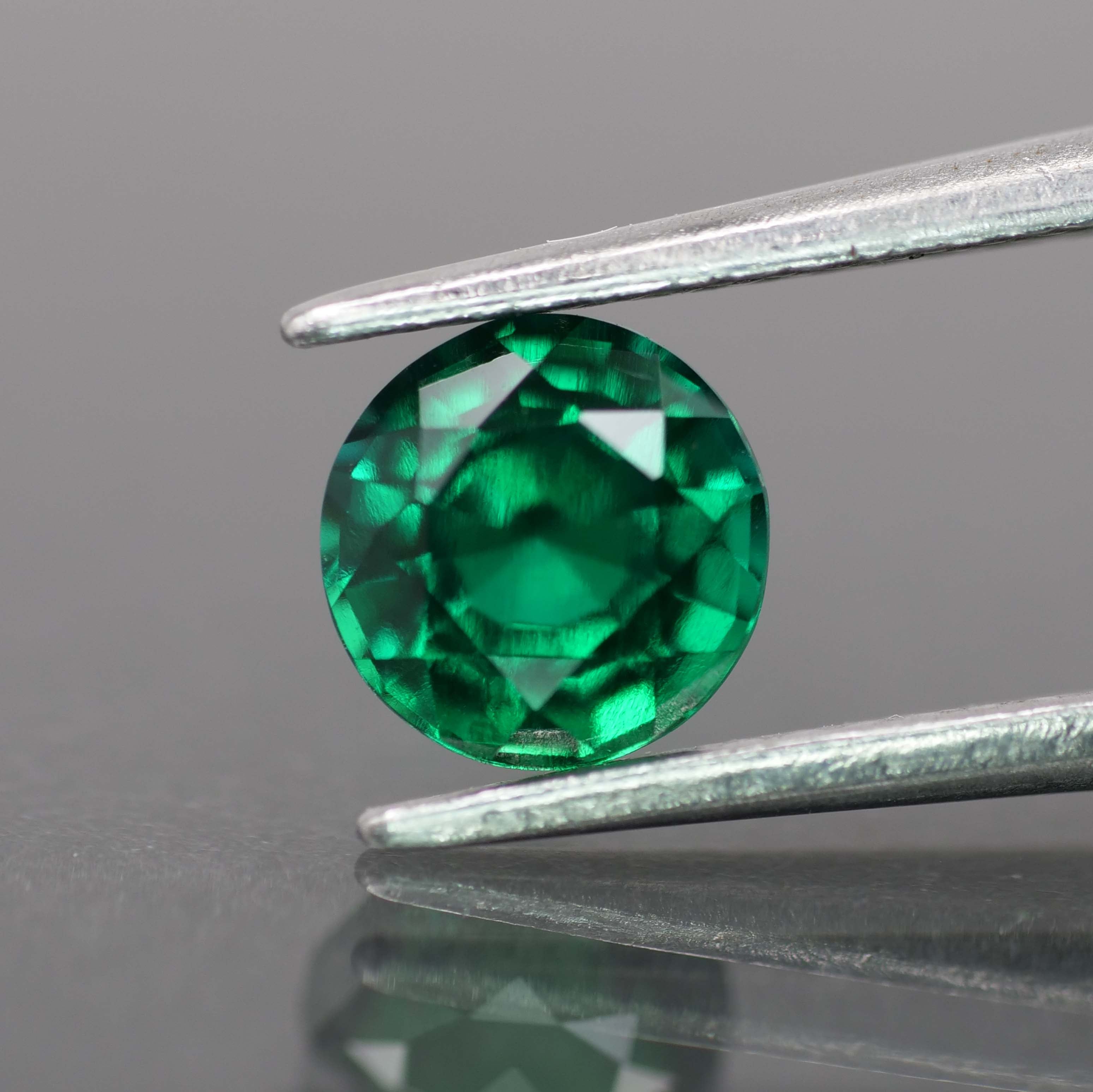 Emerald | Lab-Created Hydrothermal, round-cut, 6mm, 0.8ct - Eden Garden Jewelry™