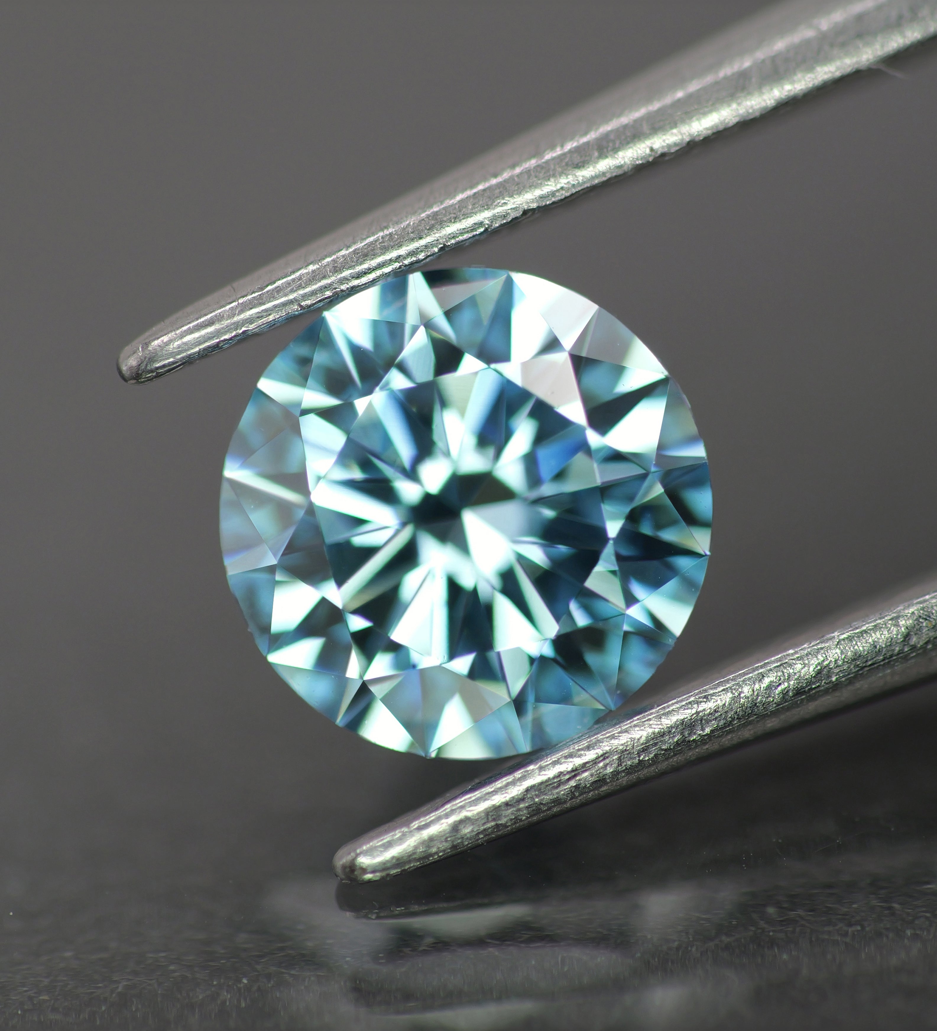 Lab grown diamond | IGI certified | round-cut, *7mm, Fancy vivid blue color, VS-VVS, *1.2ct - Eden Garden Jewelry™