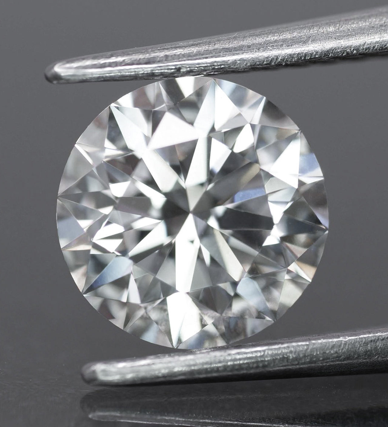Lab grown diamond | IGI certified | round-cut, *8.75mm, D color, VS-VVS, *2.5ct - Eden Garden Jewelry™
