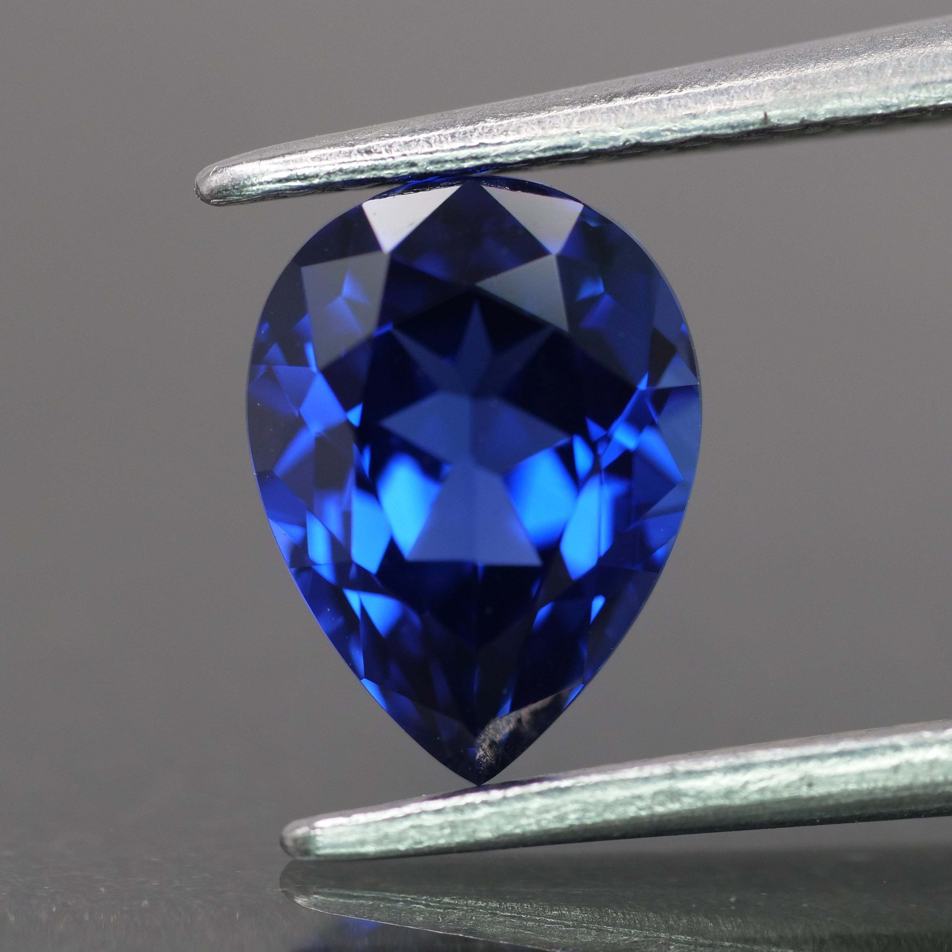Sapphire | Royal Blue color, lab-grown, pear-cut, 8x6mm, 1.6ct - Eden Garden Jewelry™