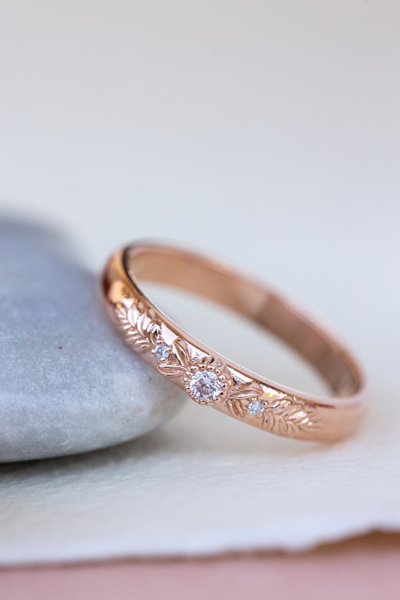 READY TO SHIP: Rose gold wreath wedding band with three lab grown diamonds, AVAILABLE RING SIZES 5.5US - Eden Garden Jewelry™