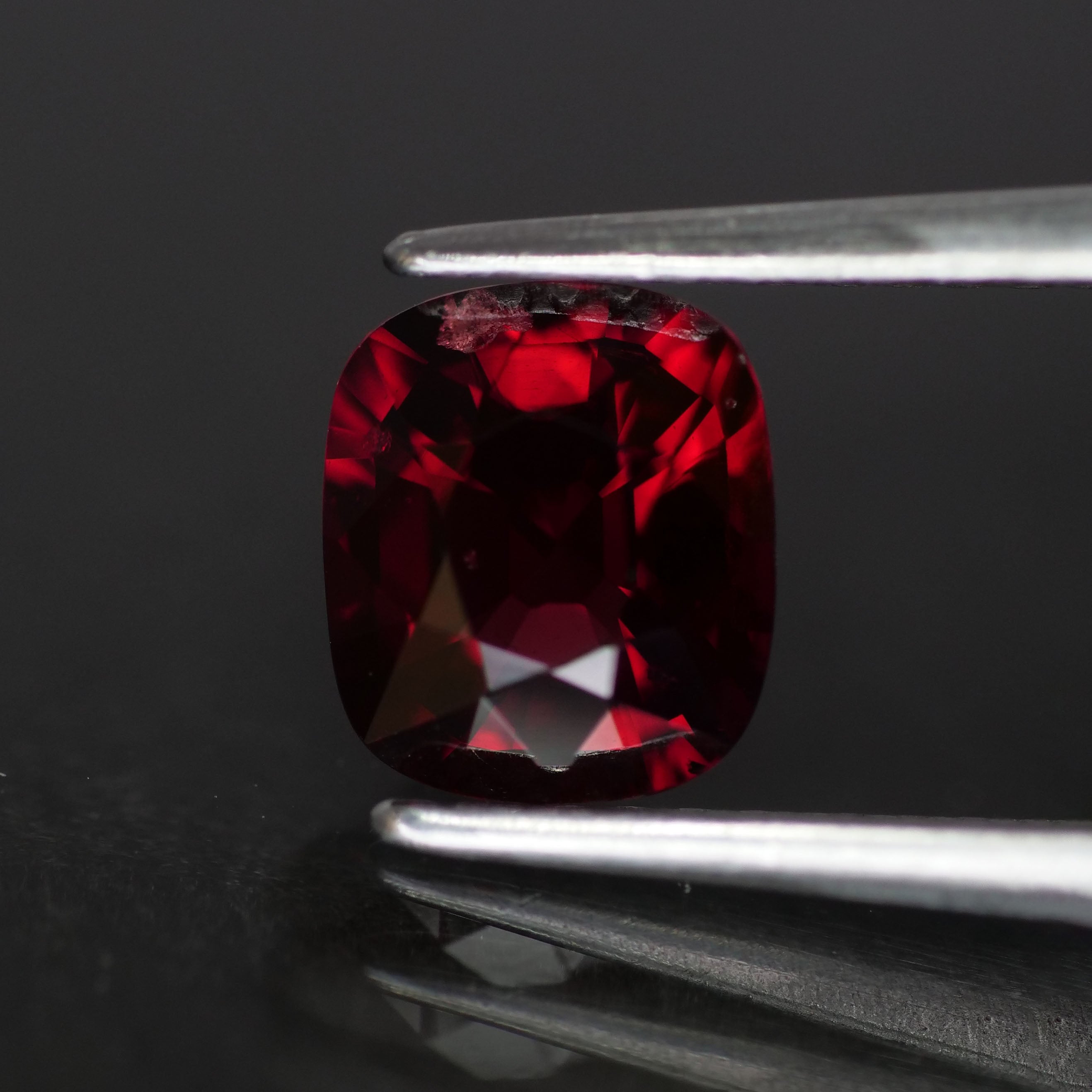 Red Spinel | GLC certified | natural, cushion cut, VS, *6.5x5.5mm, VS, 1.1ct - Eden Garden Jewelry™