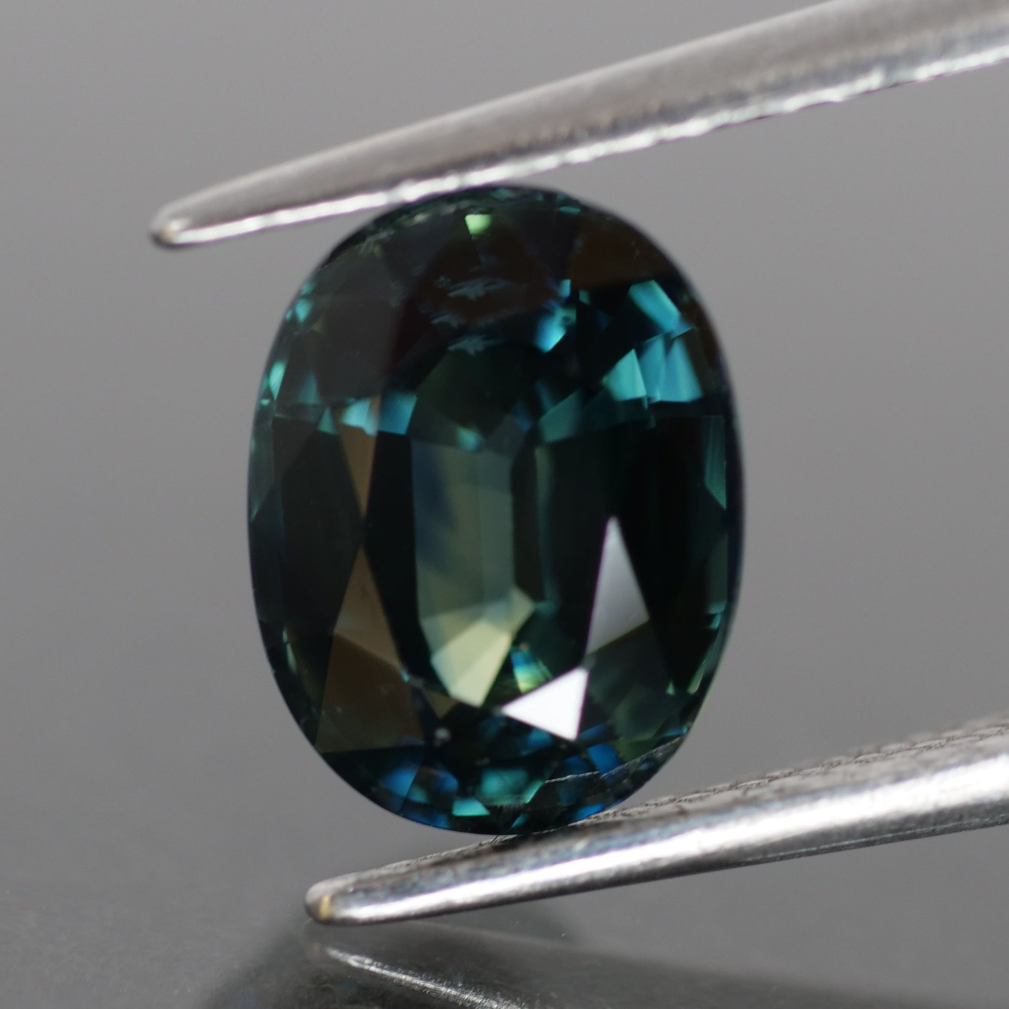 Sapphire | natural, teal color, oval cut *8.6x6.6 mm, 2.5ct - Eden Garden Jewelry™