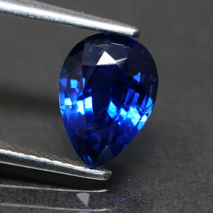 Royal Blue Sapphire | natural, pear cut 9x6.5 mm, VS, 1.80 ct - Eden Garden Jewelry™