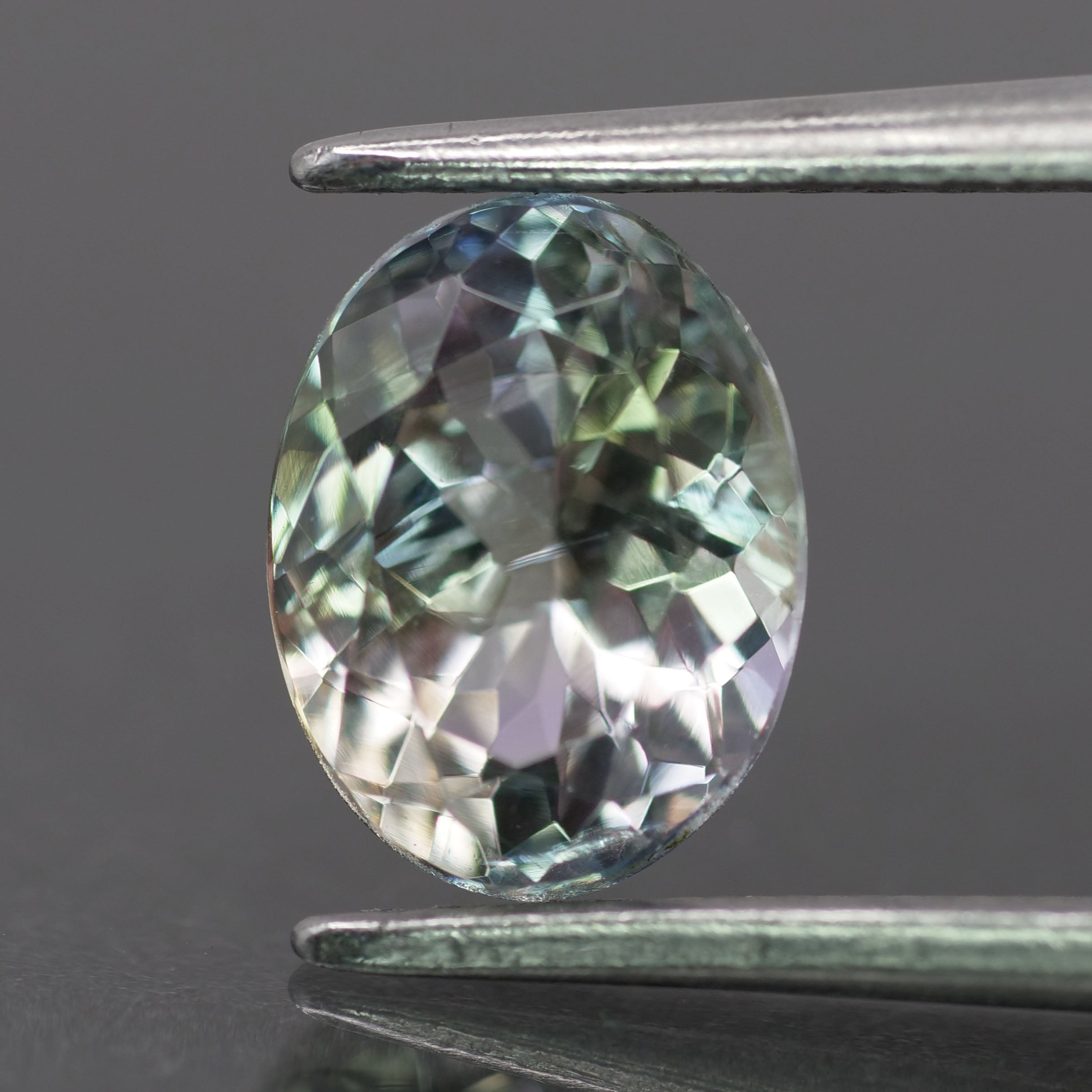 Tanzanite | natural, multi-colour: green, purple, blue, oval-cut, 8x6mm, 1.3ct - Eden Garden Jewelry™