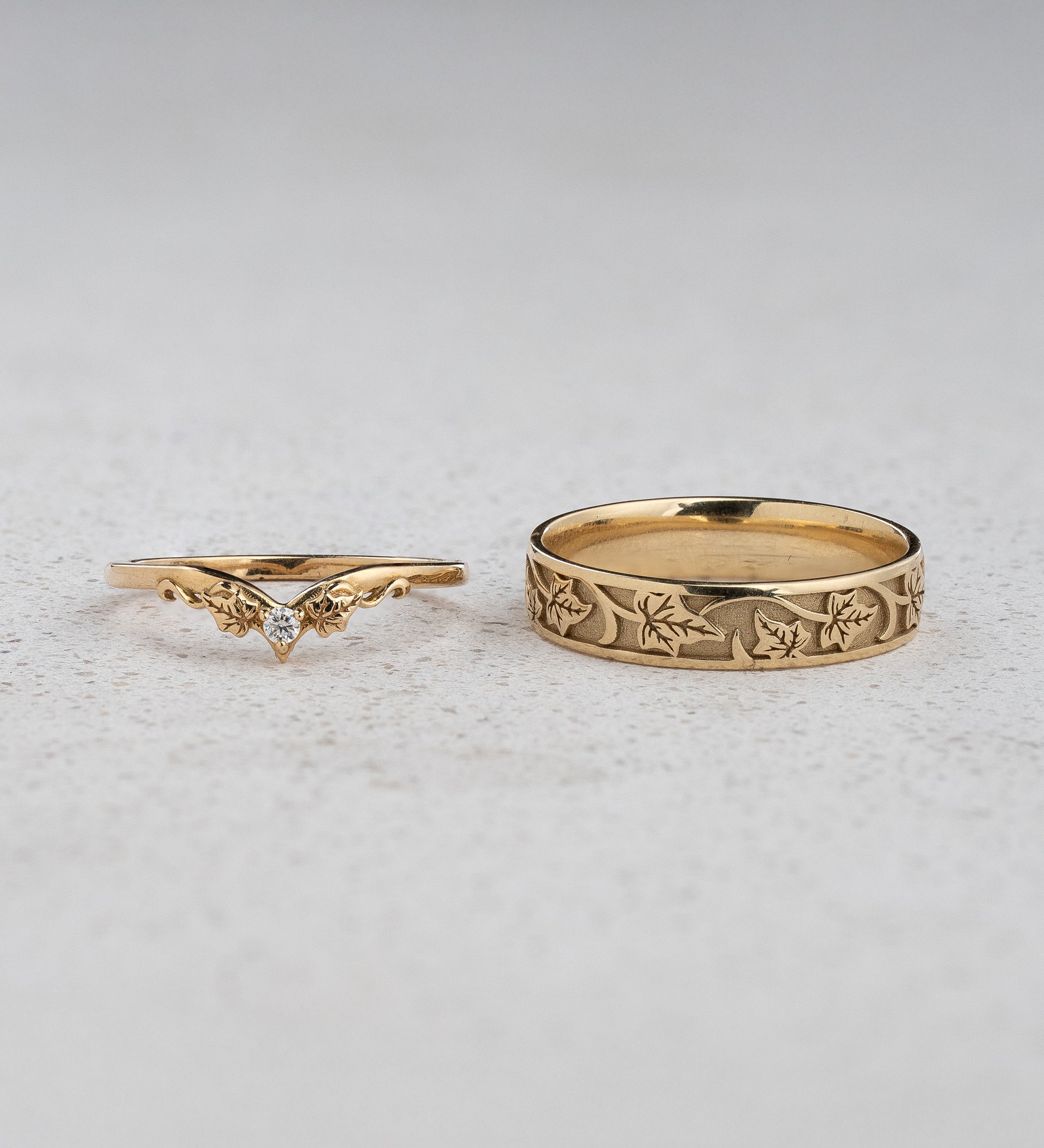Wedding rings set: 5mm wide ivy band and Ariadne matching ring with diamond - Eden Garden Jewelry™