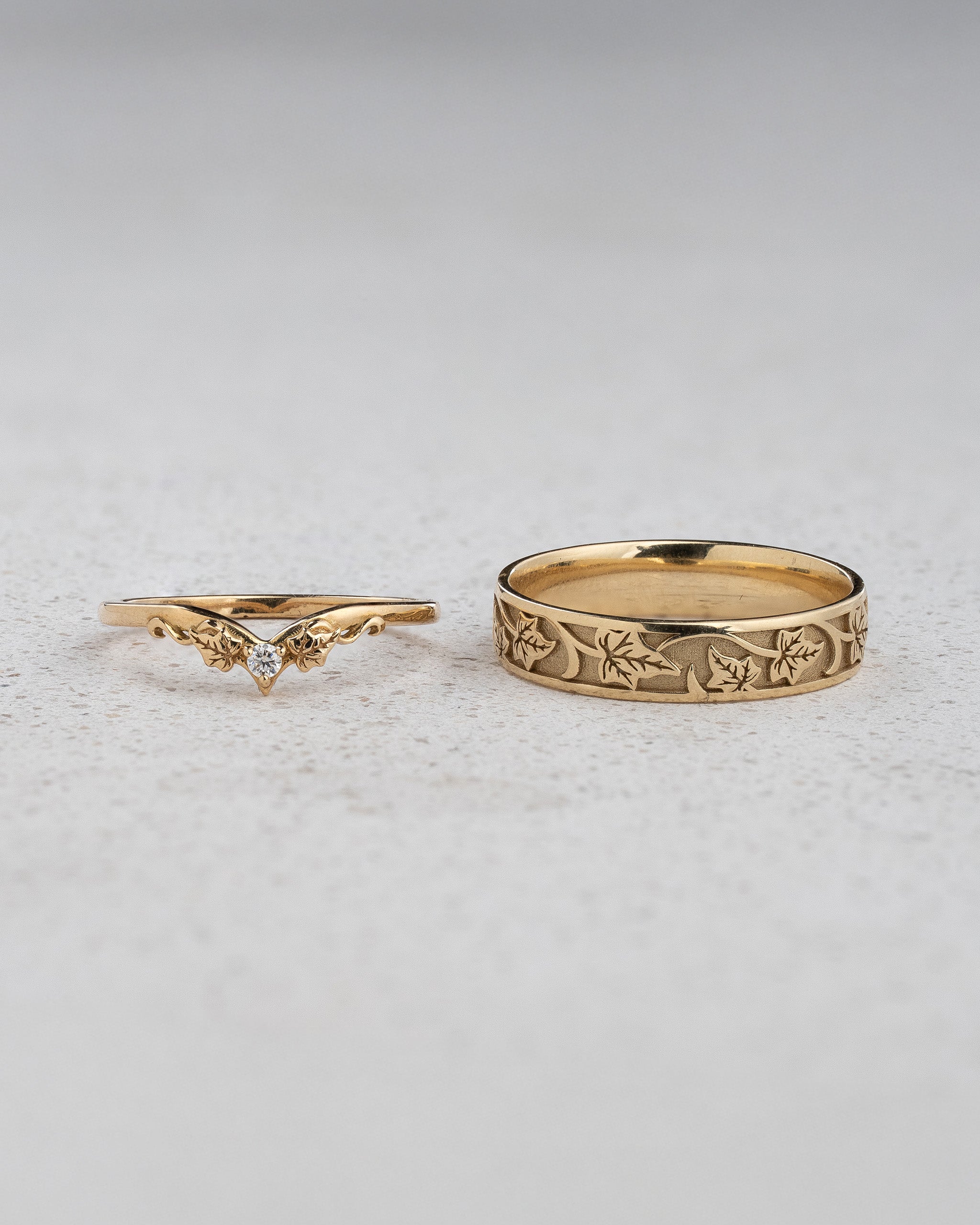Wedding rings set: 5mm wide ivy band and Ariadne matching ring with diamond - Eden Garden Jewelry™