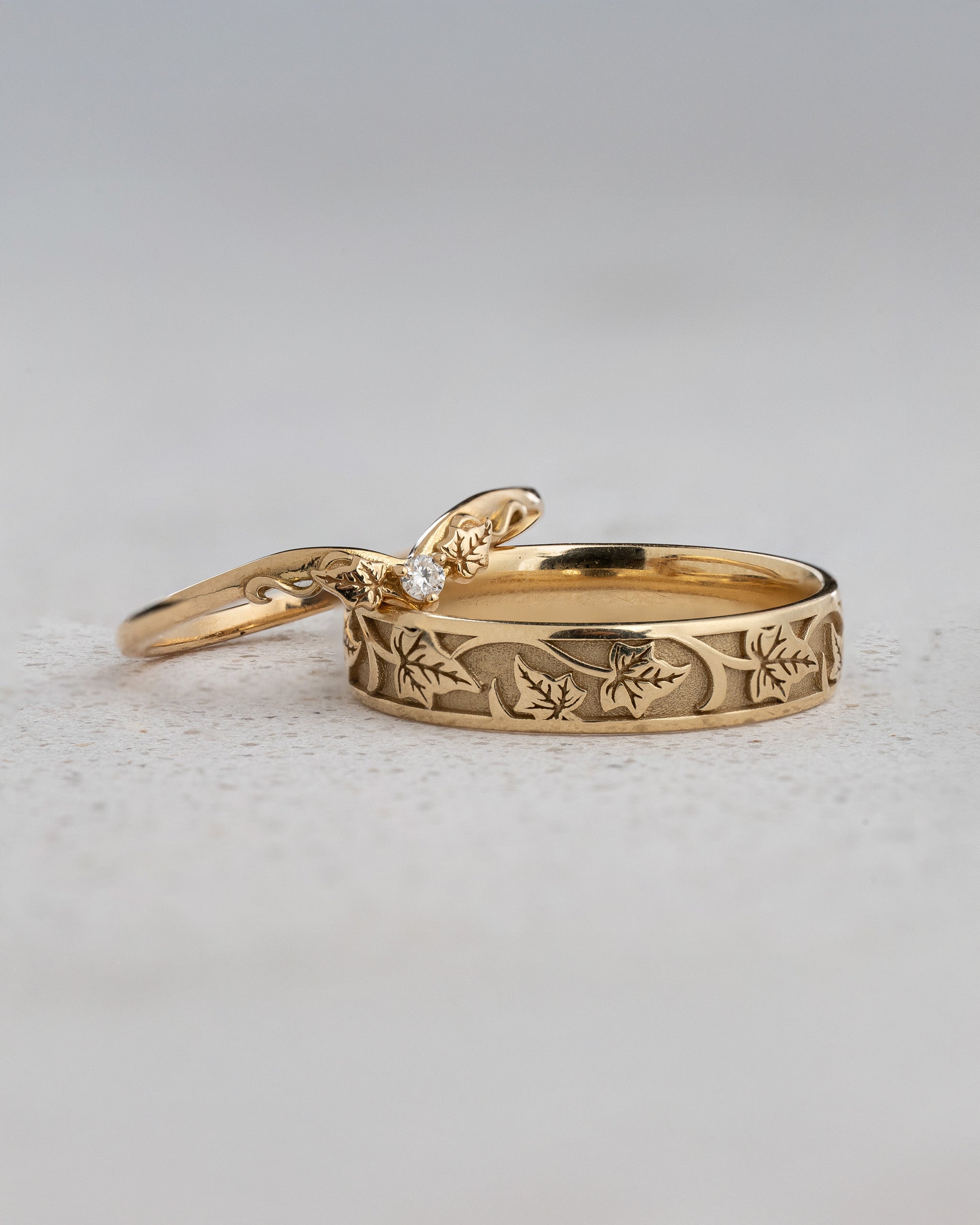 Wedding rings set: 5mm wide ivy band and Ariadne matching ring with diamond - Eden Garden Jewelry™