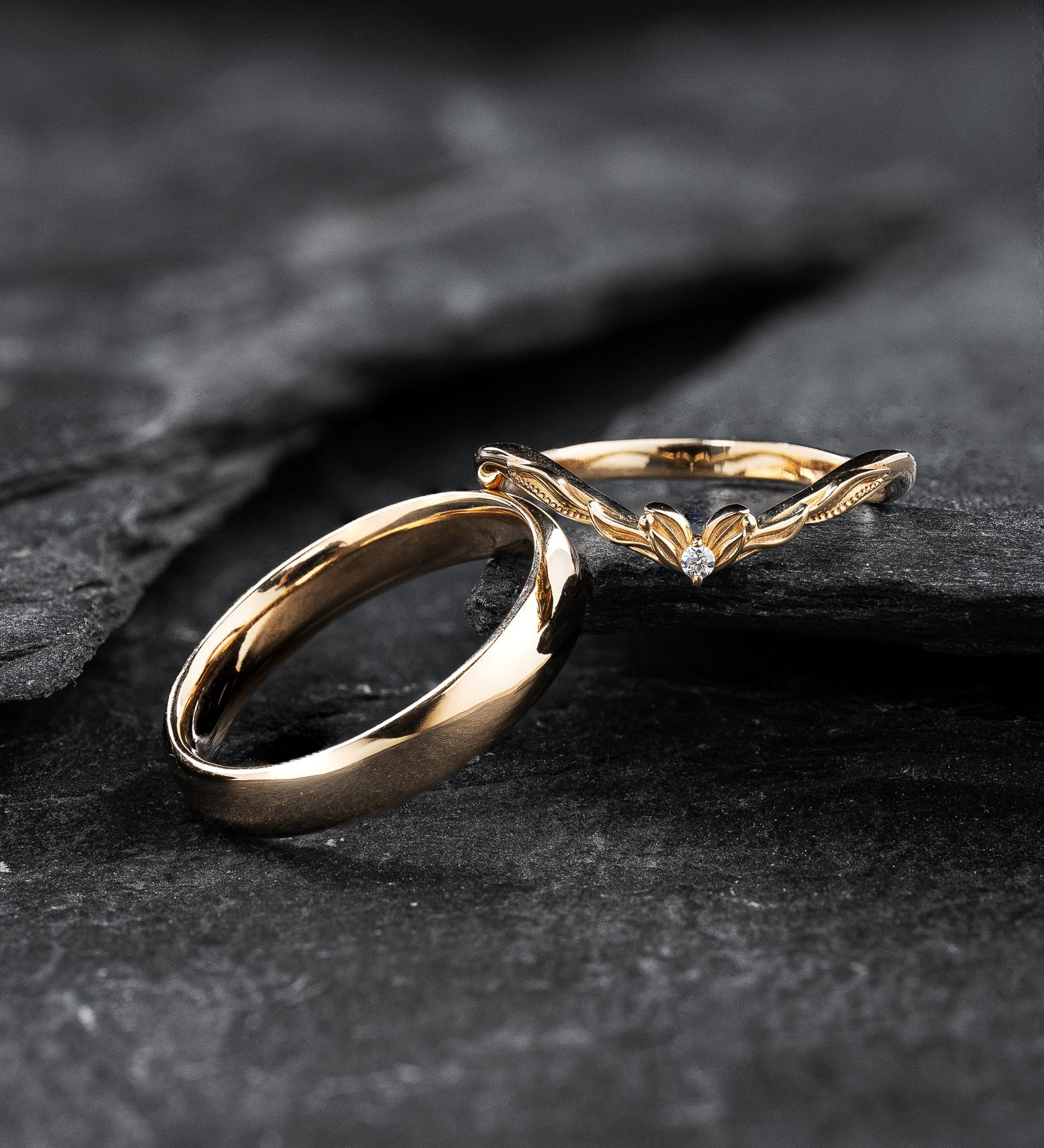 Wedding rings set for couples: classic band for him, curved band with diamond for her - Eden Garden Jewelry™