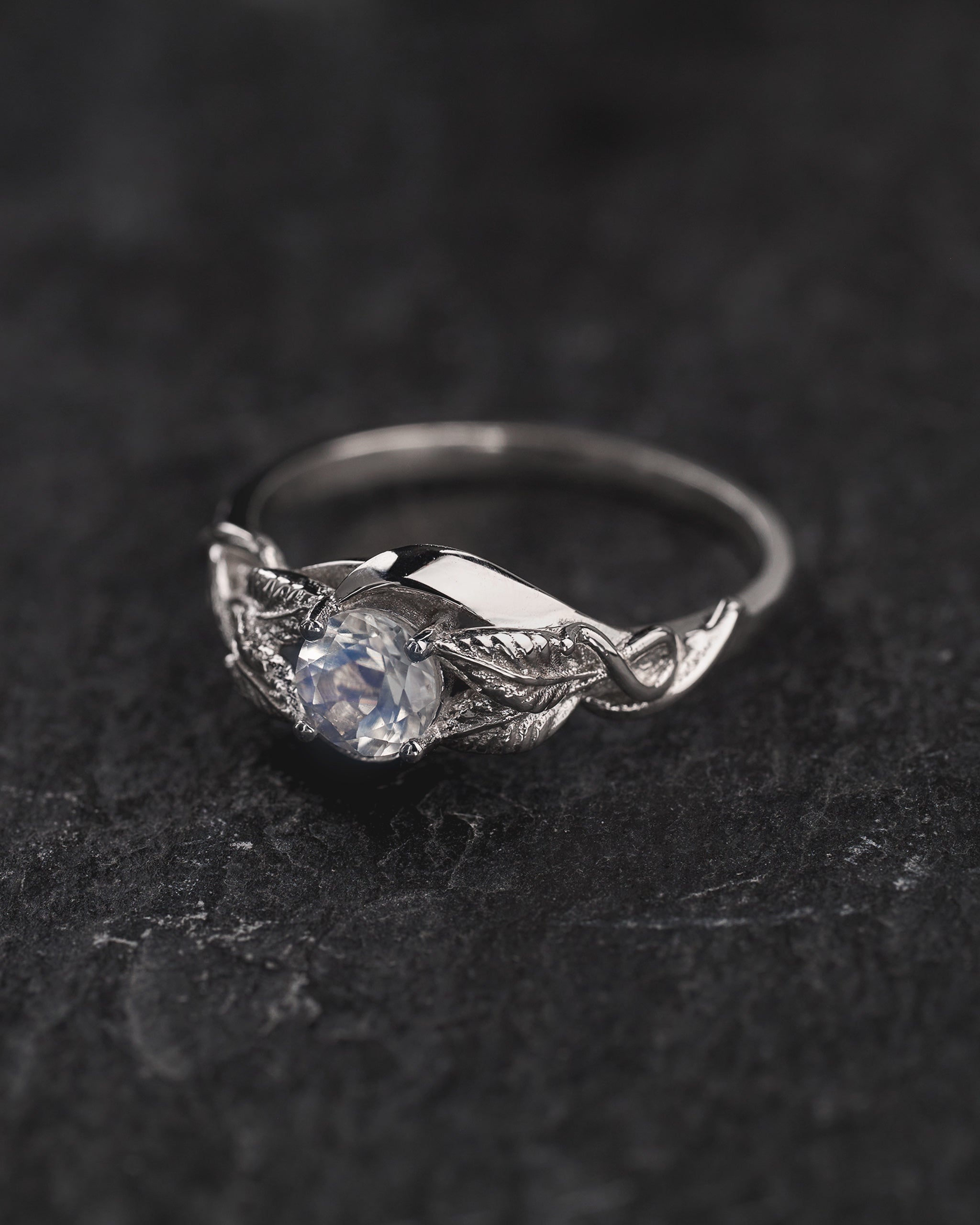 Woman Engagement Ring with Moonstone in White Gold / Azalea - Eden Garden Jewelry™