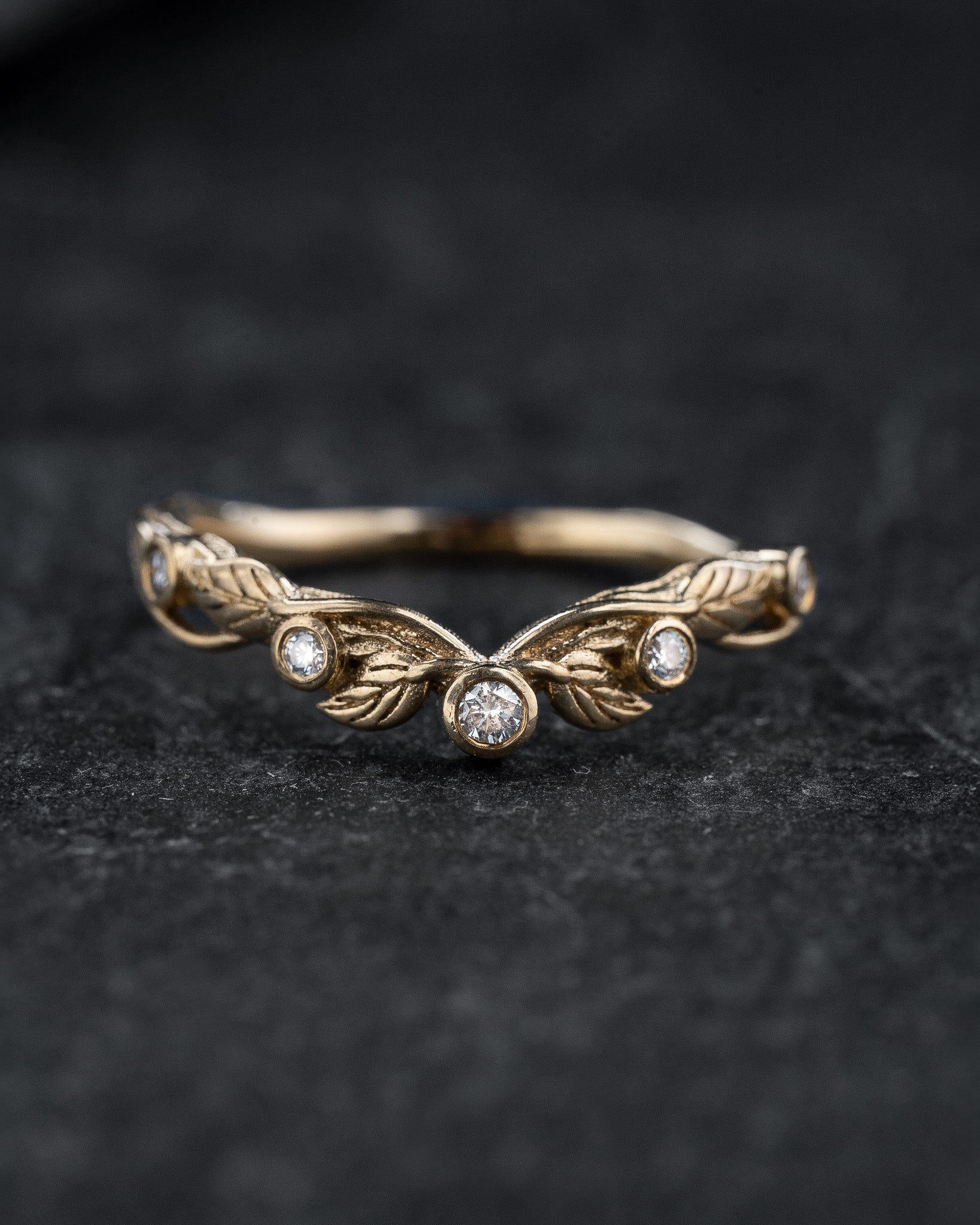 Wedding Bands Set for Couples: Classic Ring & Wreath Ring with Diamonds for her - Eden Garden Jewelry™