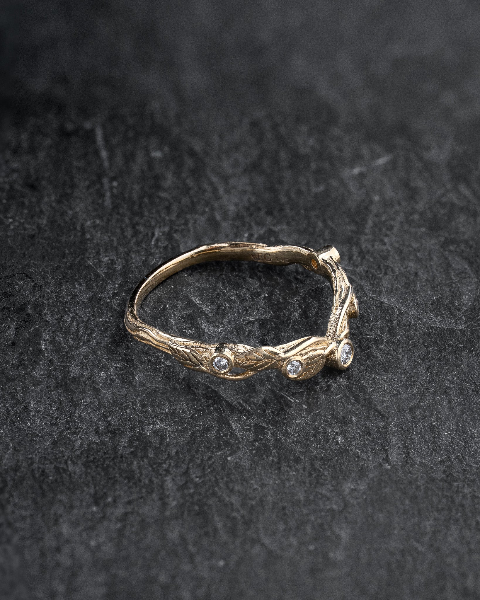 Wedding Bands Set for Couples: Classic Ring & Wreath Ring with Diamonds for her - Eden Garden Jewelry™