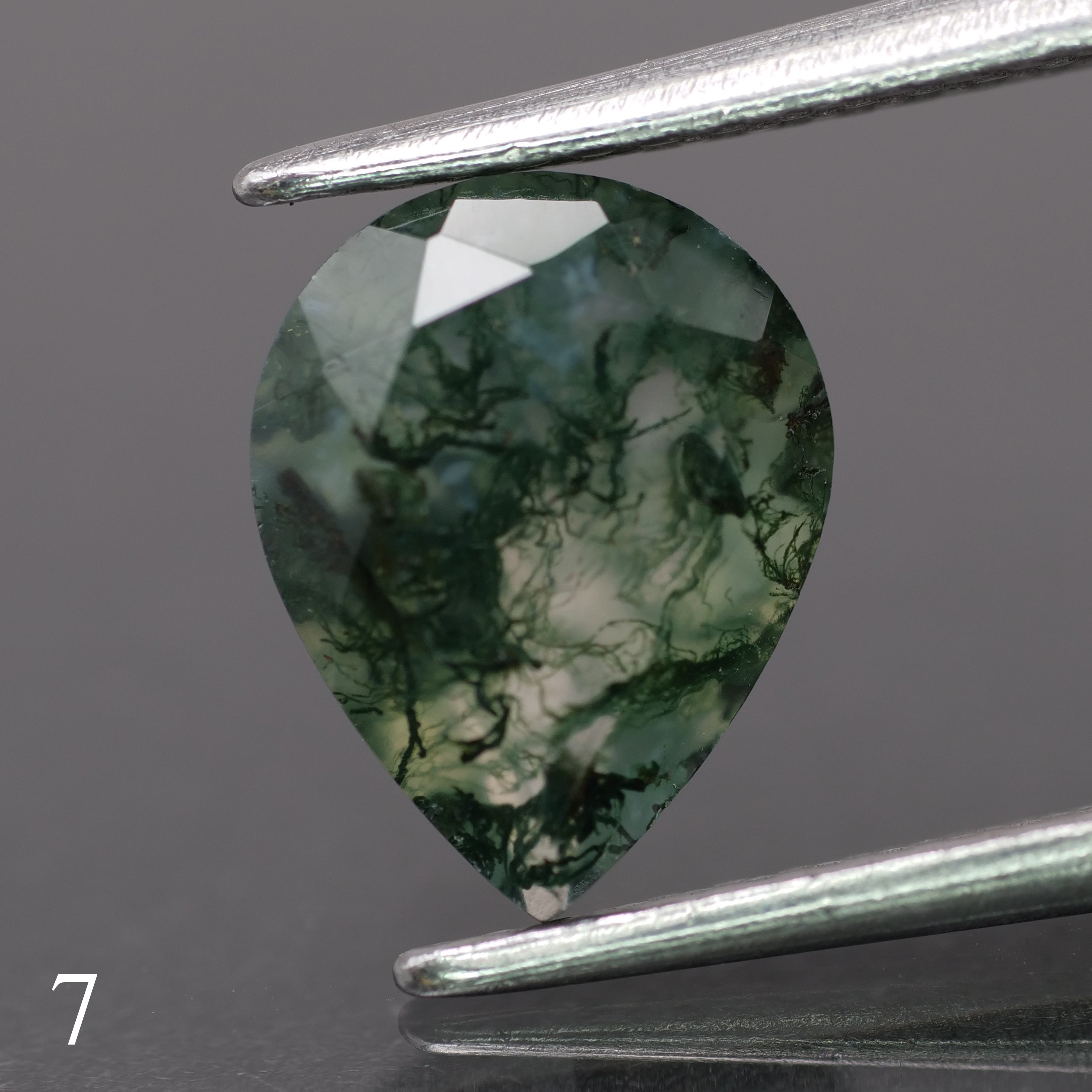 Moss agate | green color, pear-cut, 9x7mm, 1.2ct - choose yours - Eden Garden Jewelry™