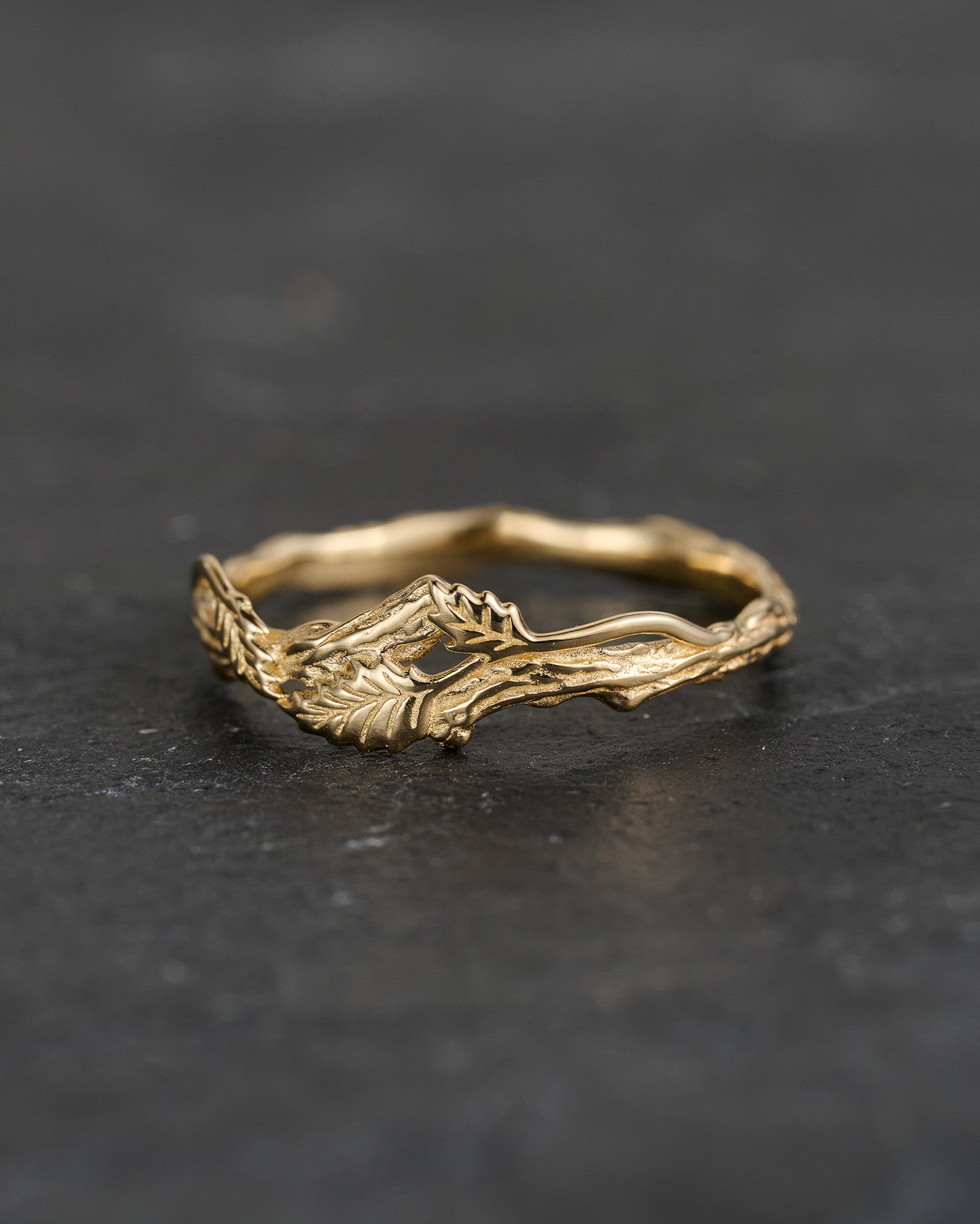 READY TO SHIP: Delicate branch wedding band, 14K yellow gold, RING SIZE 7.25 US - Eden Garden Jewelry™