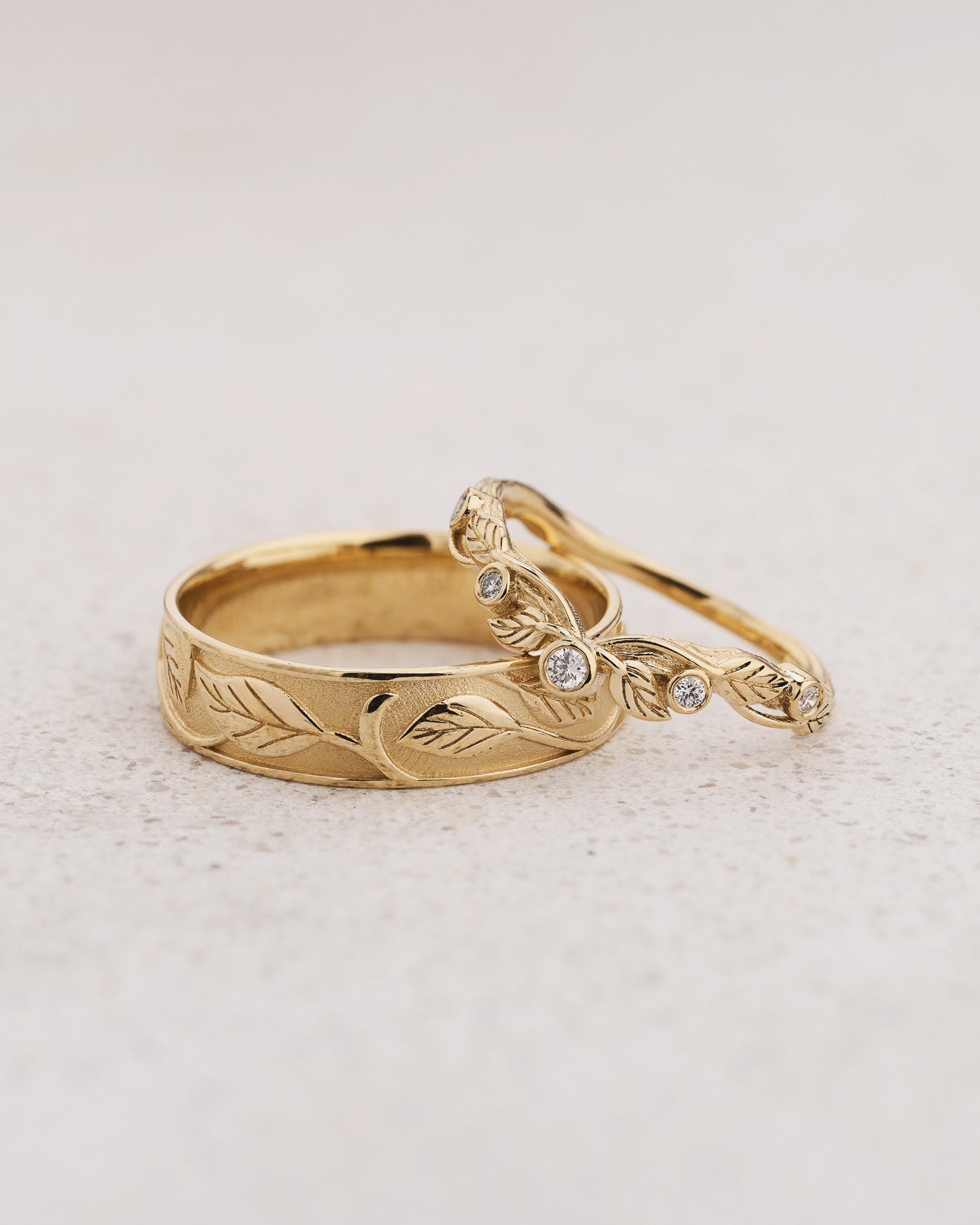 Couple Wedding Band Set with Forest Motif / Arius - Eden Garden Jewelry™