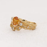 Bridal ring set with orange sapphire and diamonds / Arius