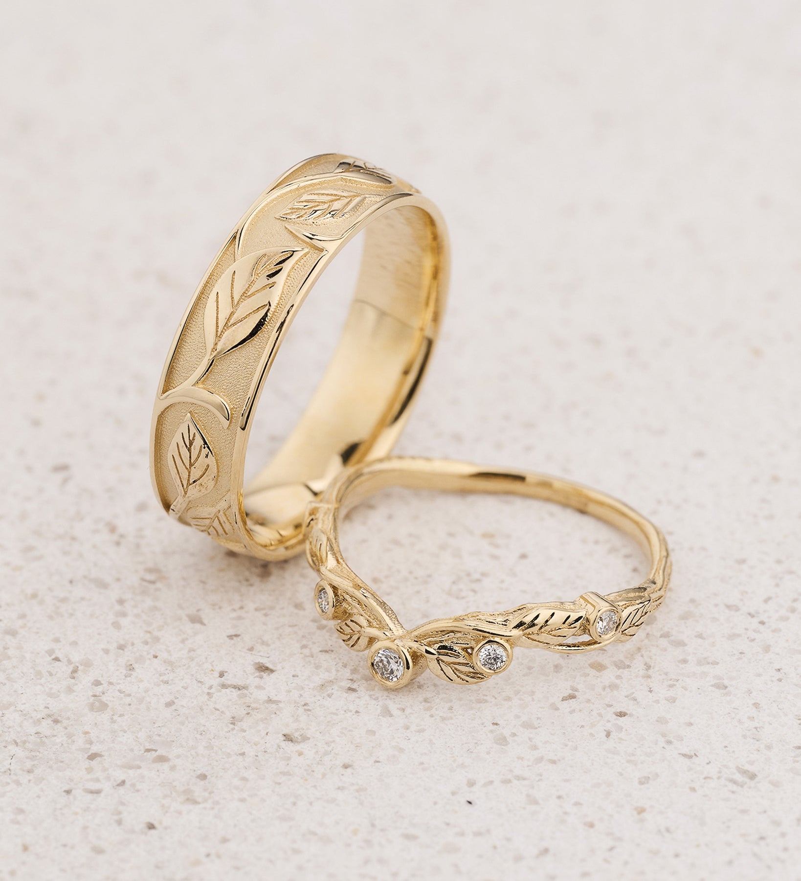 Couple Wedding Band Set with Forest Motif / Arius - Eden Garden Jewelry™