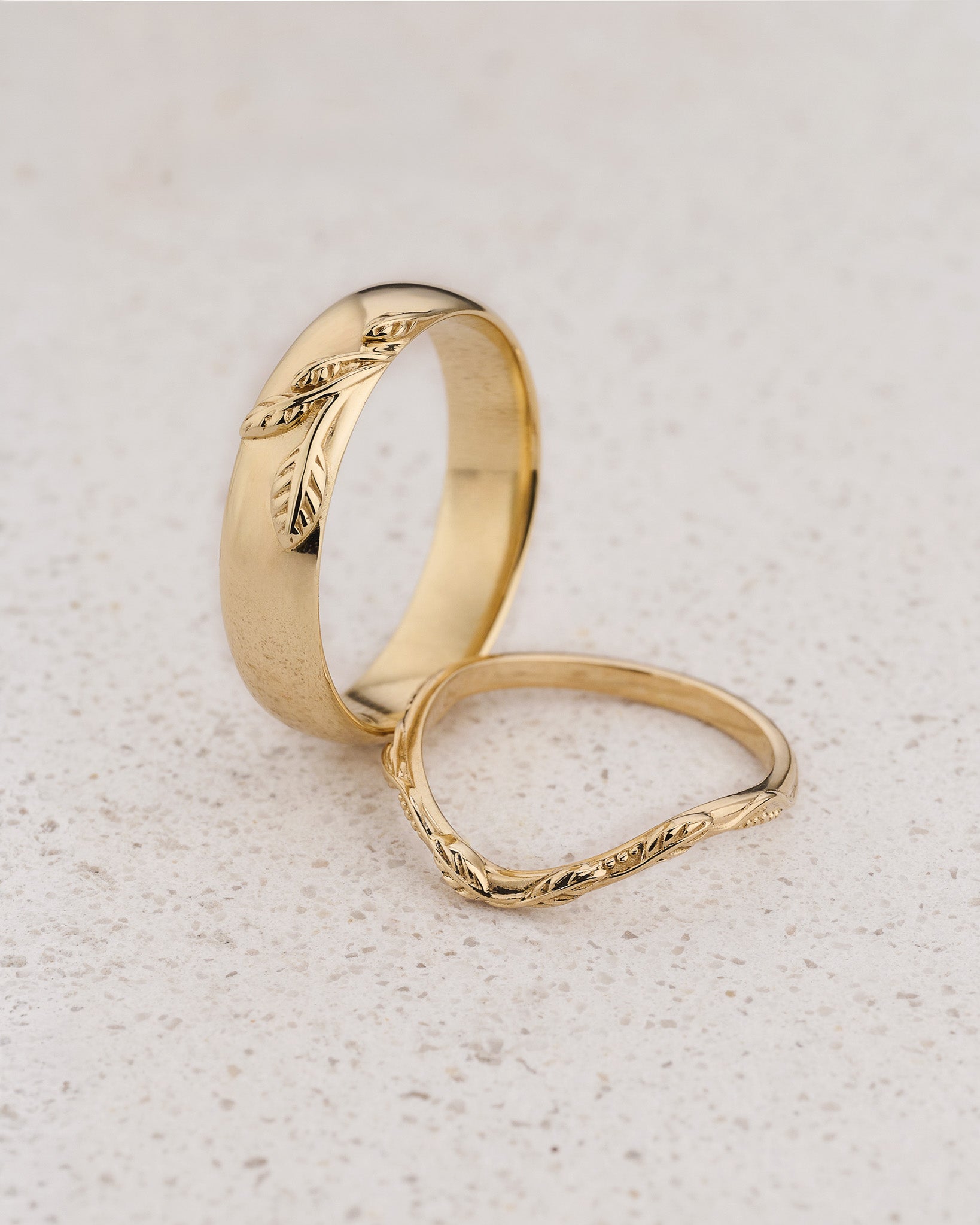 Wedding rings set for couples: sanblast finish band with branch for him, simple curved twig ring for her (Copy) - Eden Garden Jewelry™