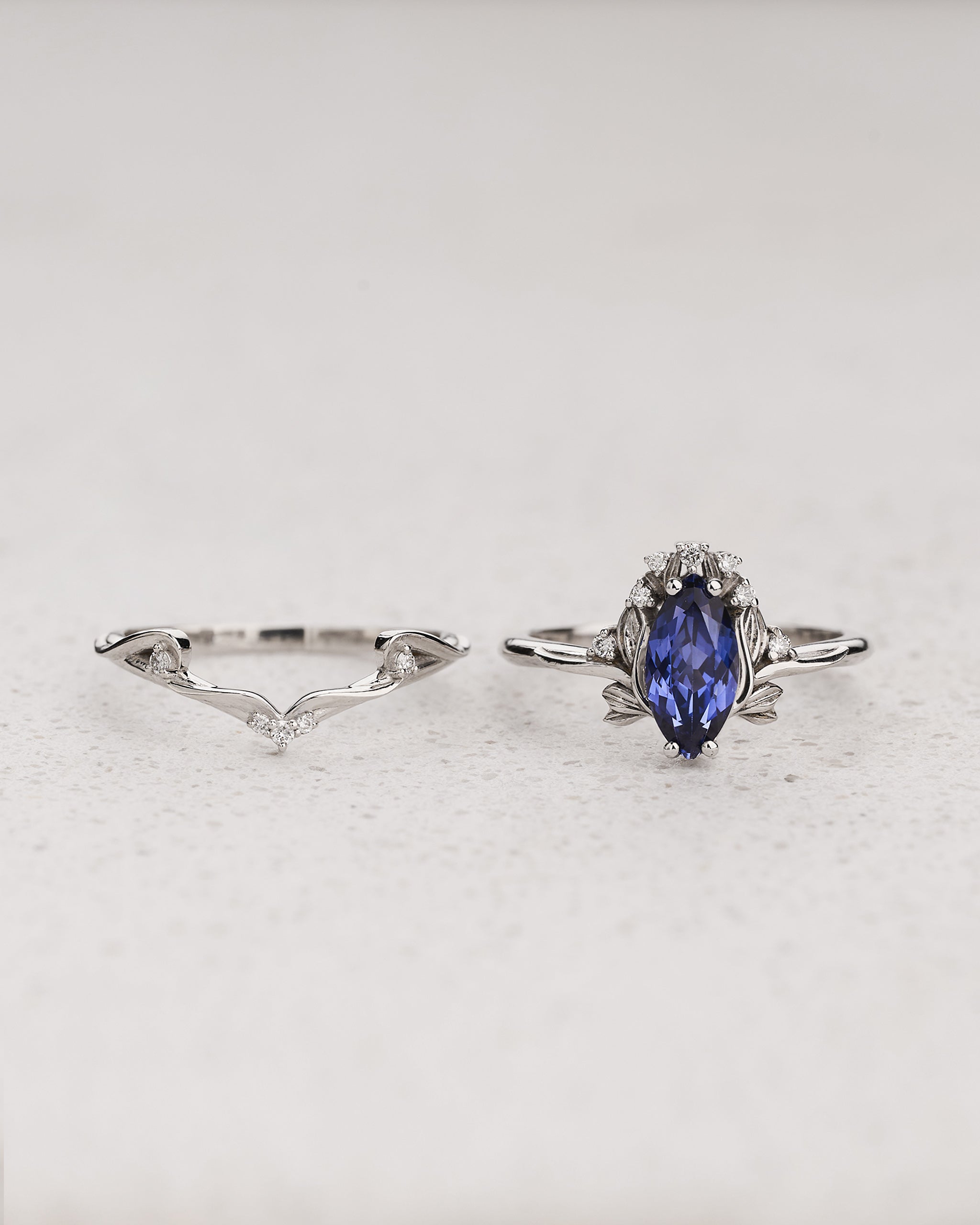 Bridal Set with Marquise Blue Sapphire (Lab-Grown) in Flower Style / Iris - Eden Garden Jewelry™