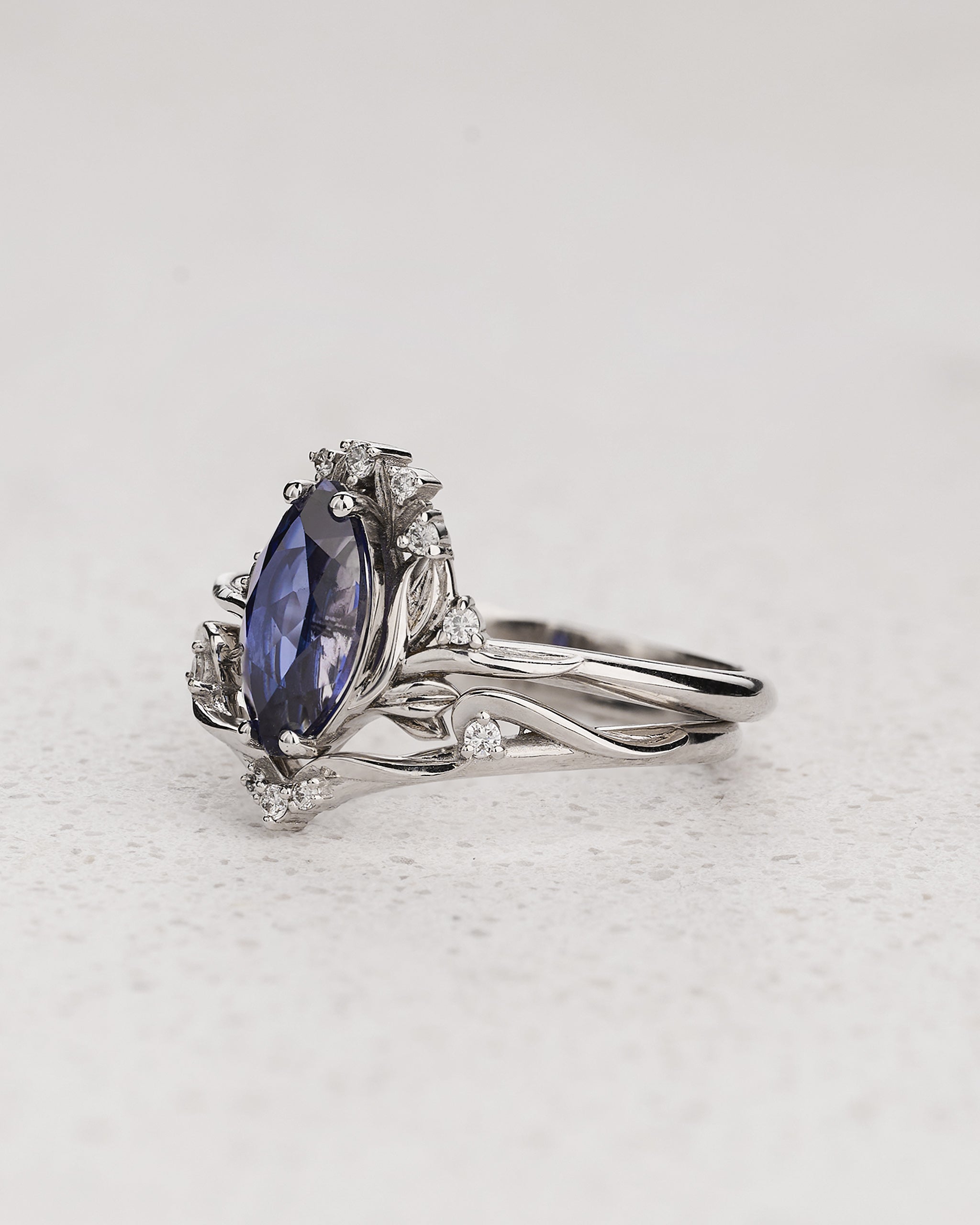 Bridal Set with Marquise Blue Sapphire (Lab-Grown) in Flower Style / Iris - Eden Garden Jewelry™