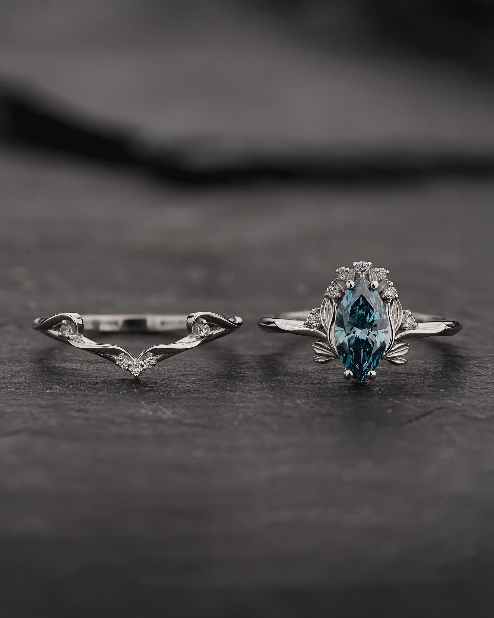 Bridal Set with Marquise Fancy Blue Diamond (Lab-Grown) in Flower Style / Iris - Eden Garden Jewelry™