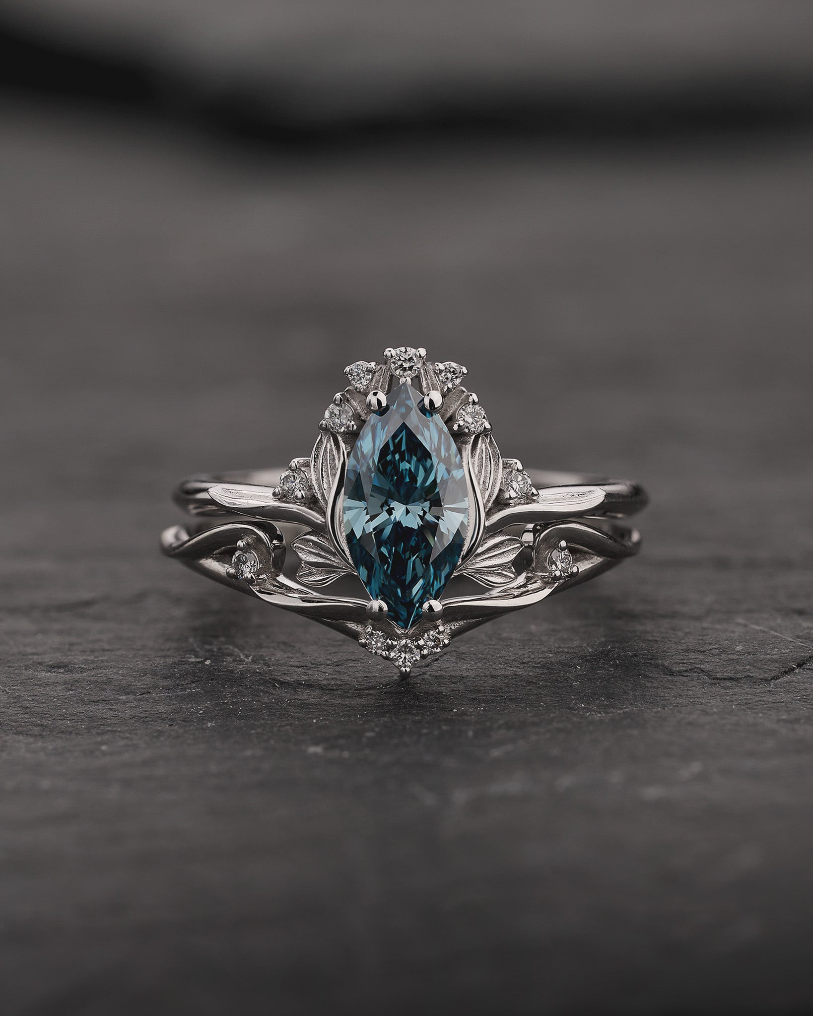 Engagement Ring with Marquise Fancy Blue Diamond (Lab-Grown) in Flower Style / Iris - Eden Garden Jewelry™