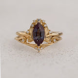Engagement Ring in Floral Design with Marquise Colour Changing Alexandrite / Iris - Eden Garden Jewelry™