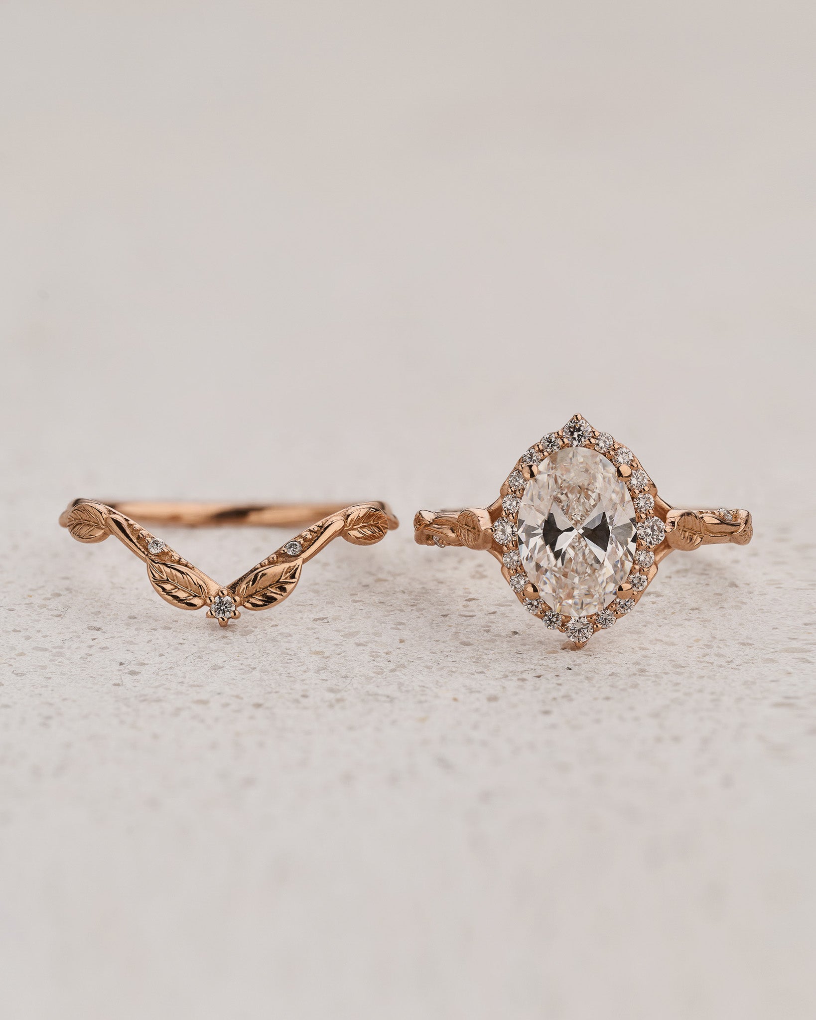Bridal Set with Oval Diamond and Leaf Motifs / Florentina - Eden Garden Jewelry™