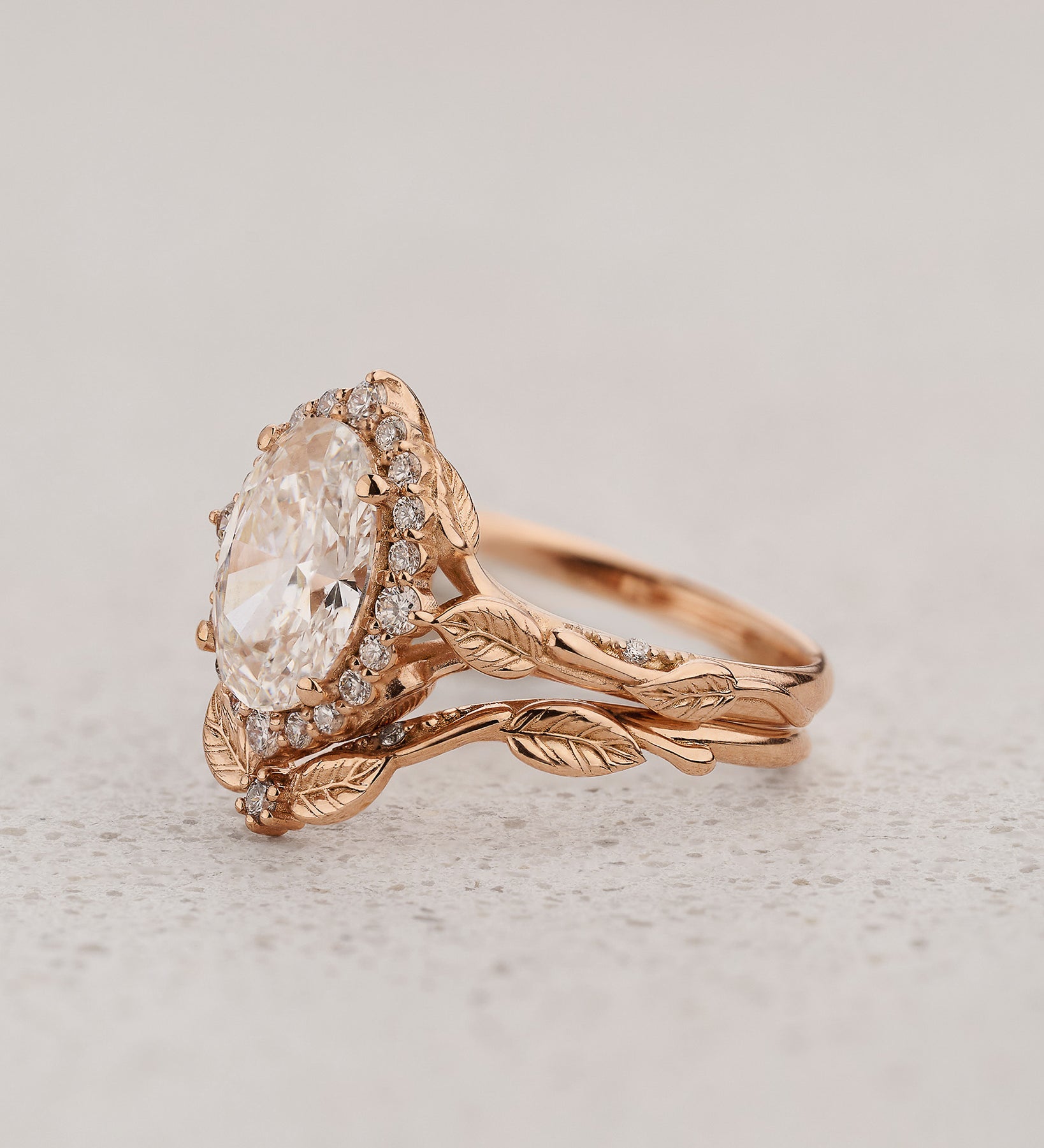 Bridal Set with Oval Diamond and Leaf Motifs / Florentina - Eden Garden Jewelry™