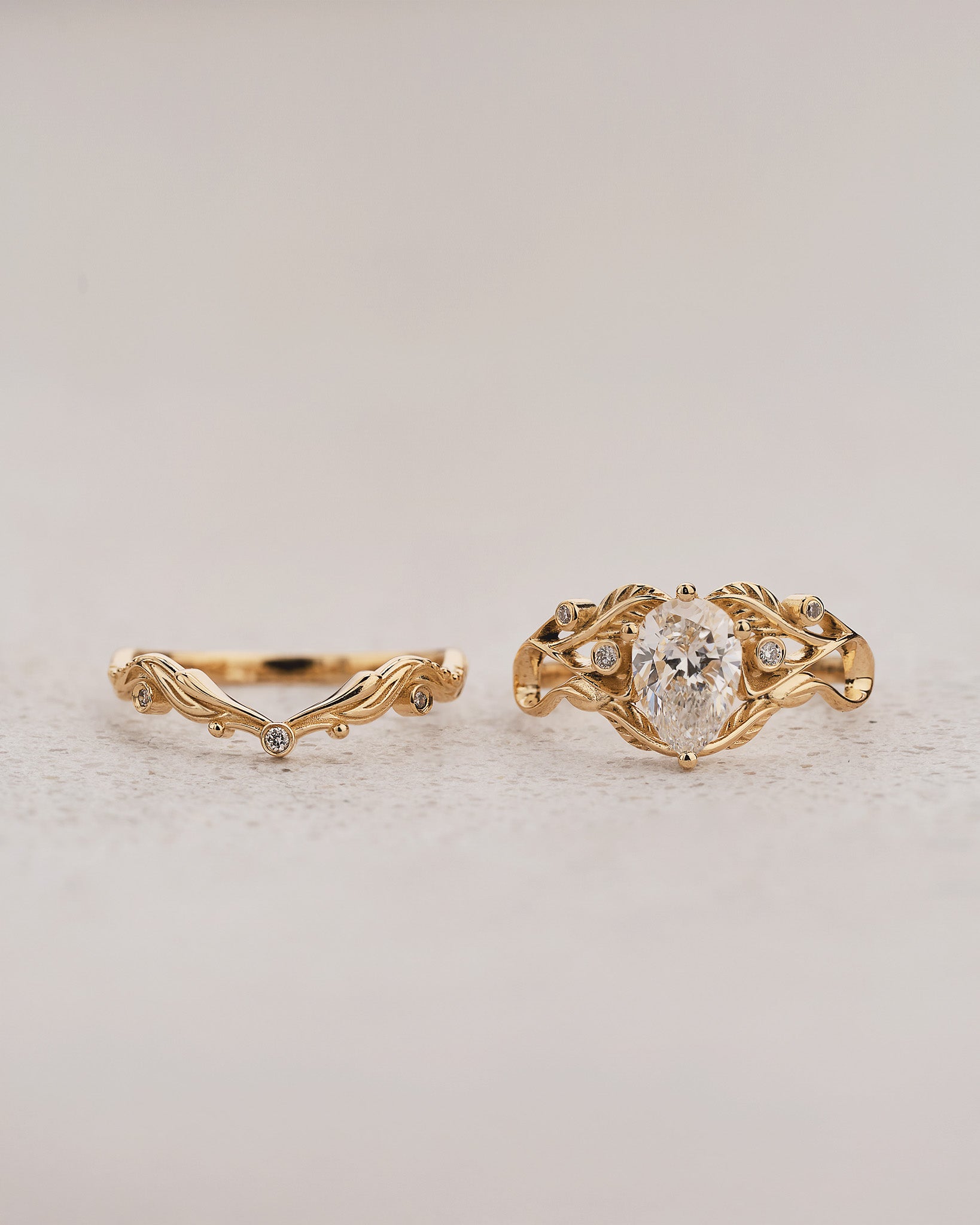 Art Nouveau Bridal Set with Pear-Cut Diamond / Callisto - Eden Garden Jewelry™