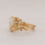 Art Nouveau Bridal Set with Pear-Cut Diamond / Callisto - Eden Garden Jewelry™