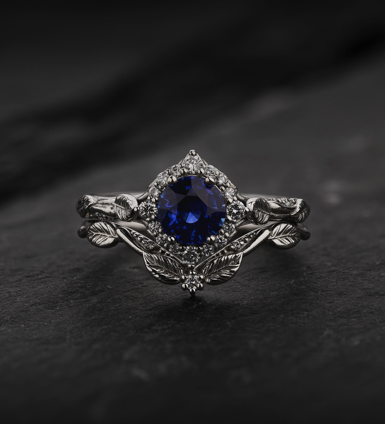 Timeless Bridal Set with Round Royal Blue Sapphire / Florentina - Eden Garden Jewelry™