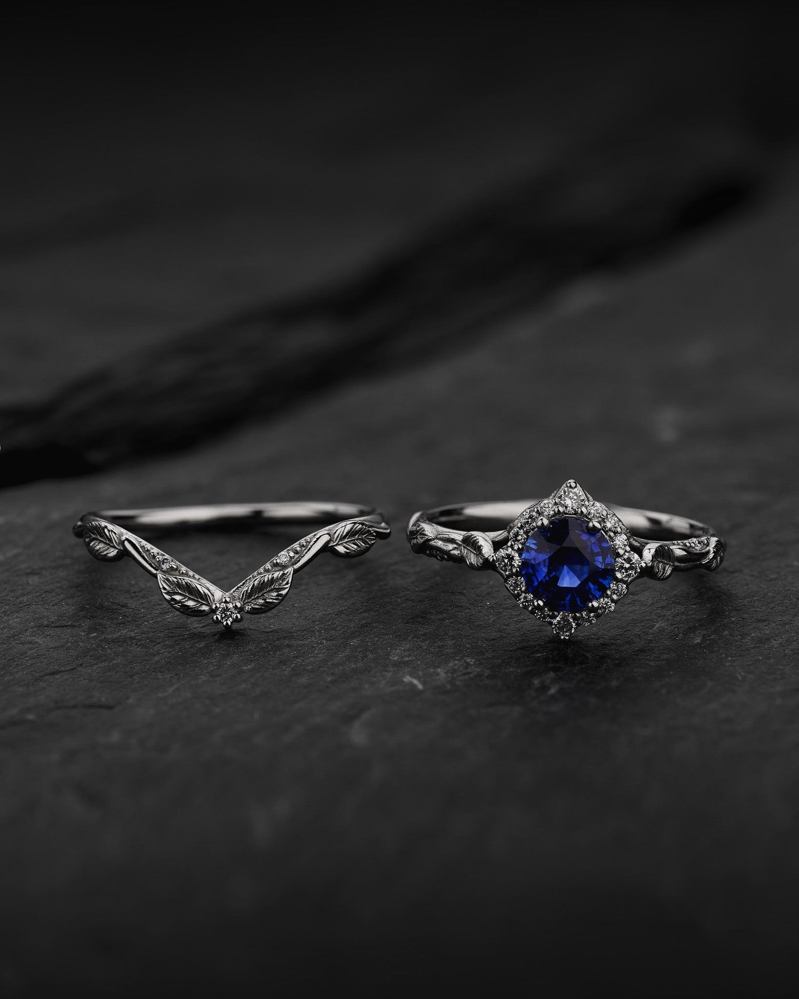 Timeless Bridal Set with Round Royal Blue Sapphire / Florentina - Eden Garden Jewelry™