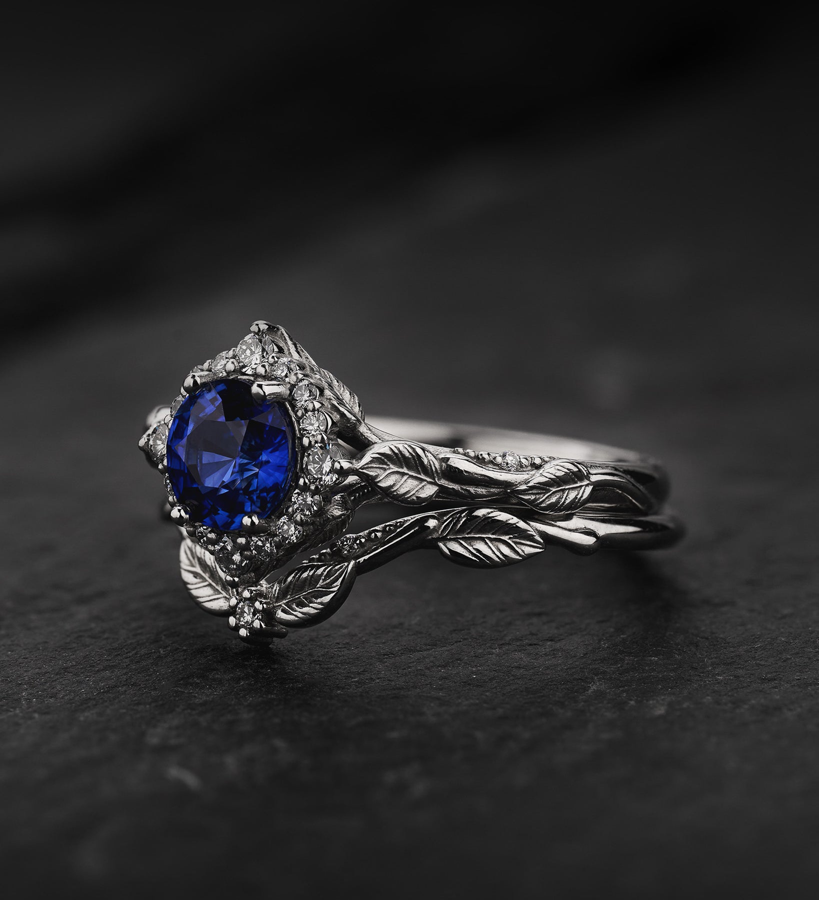 Timeless Bridal Set with Round Royal Blue Sapphire / Florentina - Eden Garden Jewelry™