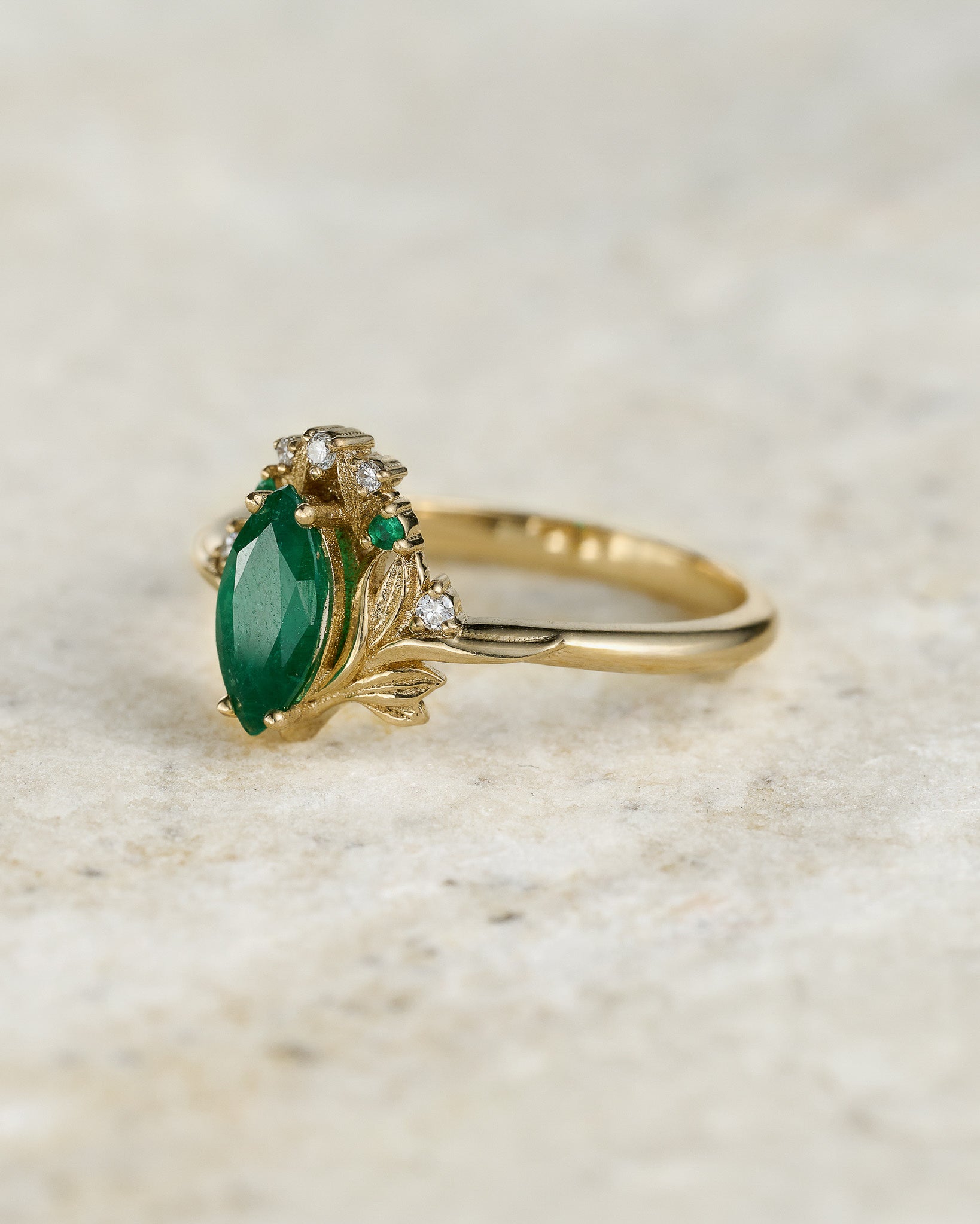 Flower design bridal set with natural emerald, accent emeralds and diamonds / Iris - Eden Garden Jewelry™