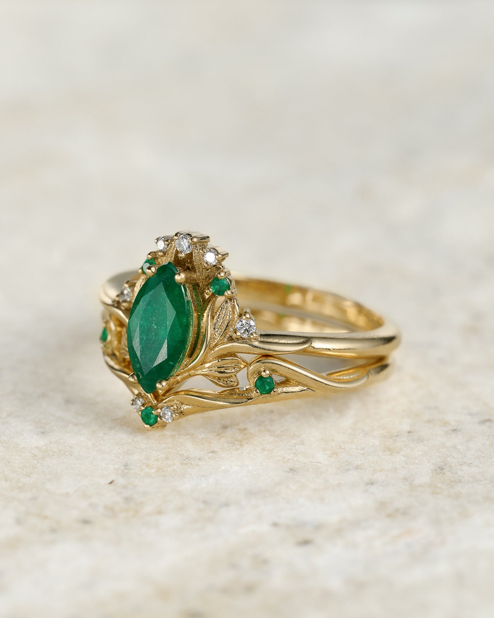 Flower design bridal set with natural emerald, accent emeralds and diamonds / Iris - Eden Garden Jewelry™