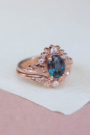 Alexandrite engagement ring with ivy leaves, colour changing gemstone gold ring / Ariadne - Eden Garden Jewelry™