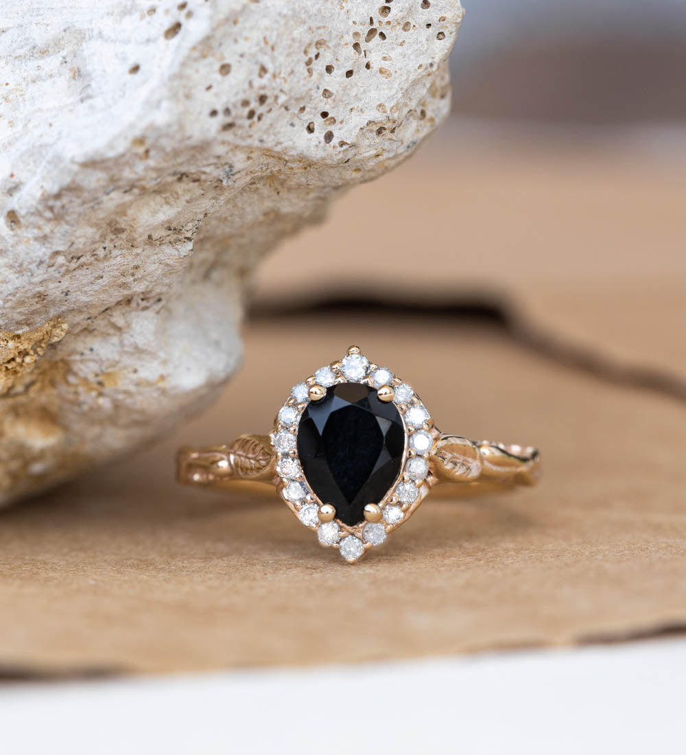 Black spinel with salt and pepper diamonds halo engagement ring / Florentina - Eden Garden Jewelry™