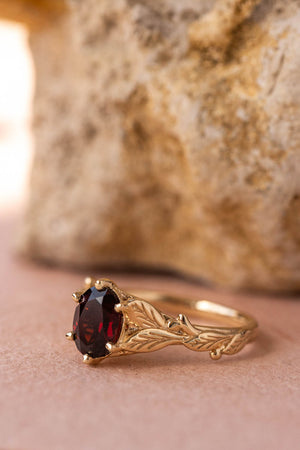 Garnet gold leaves engagement ring set, nature inspired bridal ring set / Freesia - Eden Garden Jewelry™