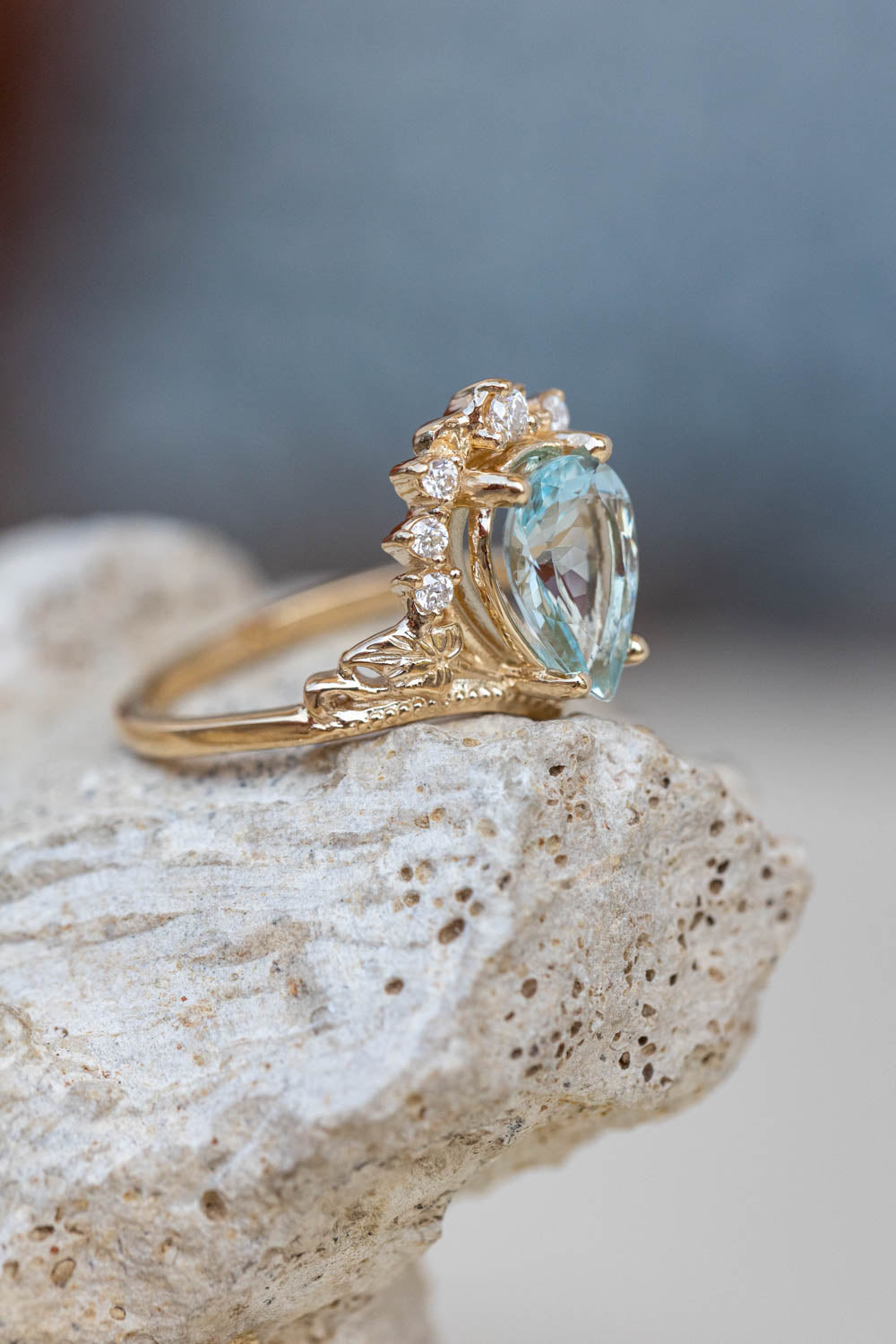Vintage 2.5 carats Aquamarine Diamond Gold Ring – De Maria Jewelry